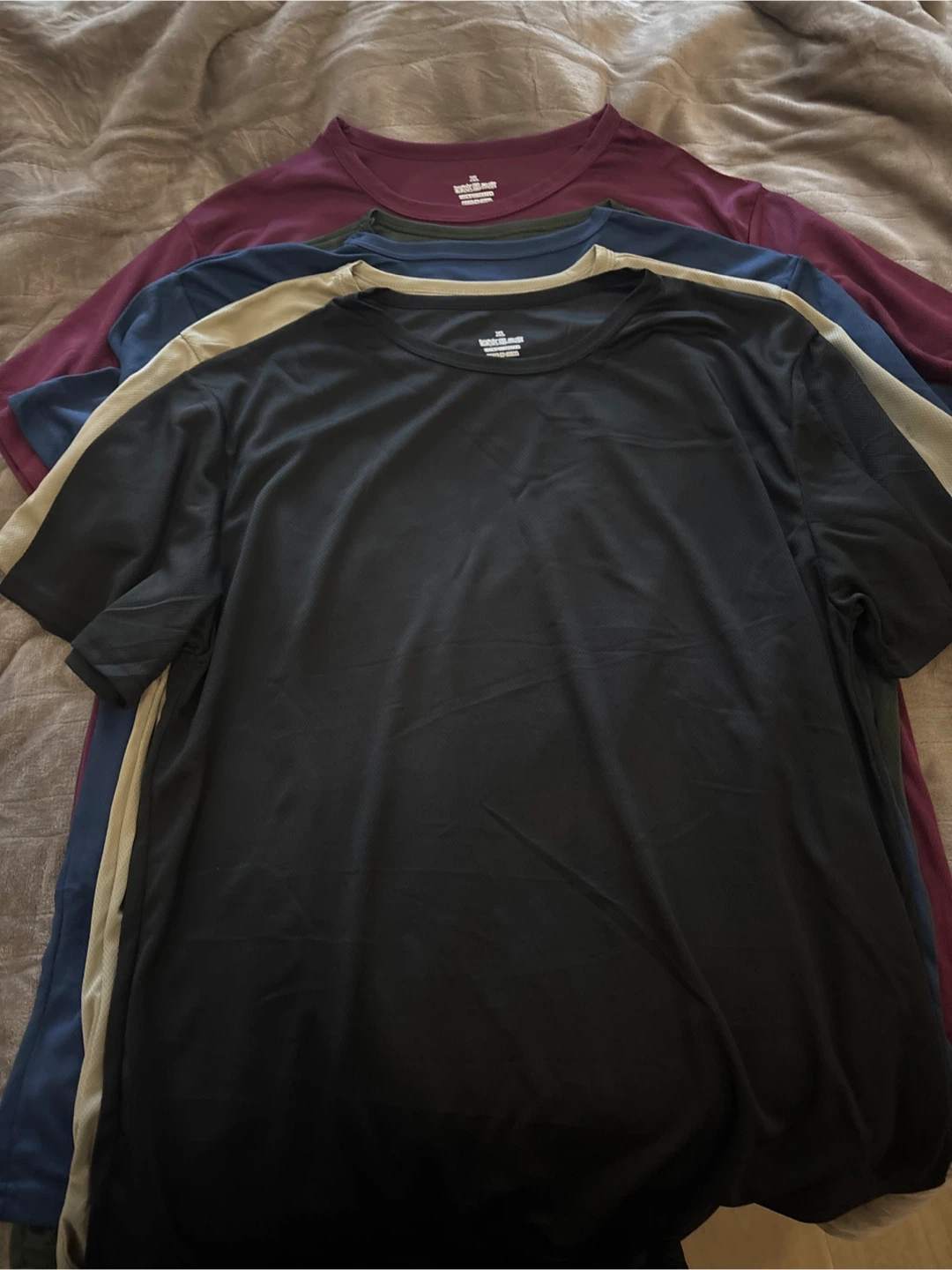 5 short sleeved tops - Size XL - photo 2