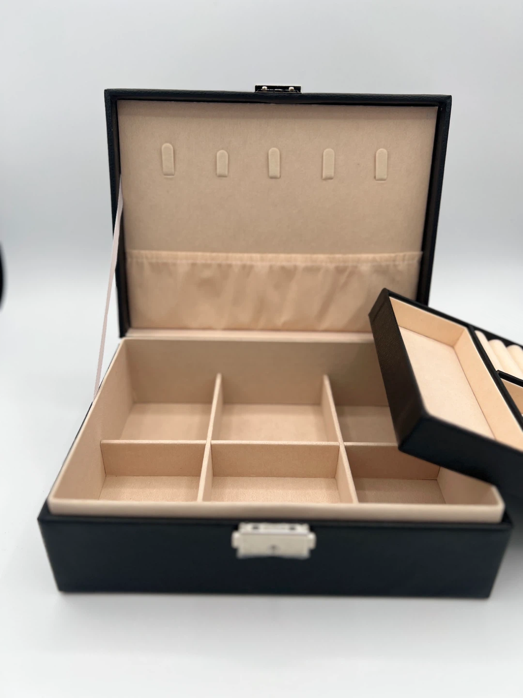 Yves Saint Laurent YSL Black Leather Jewelry Box Organizer - photo 4