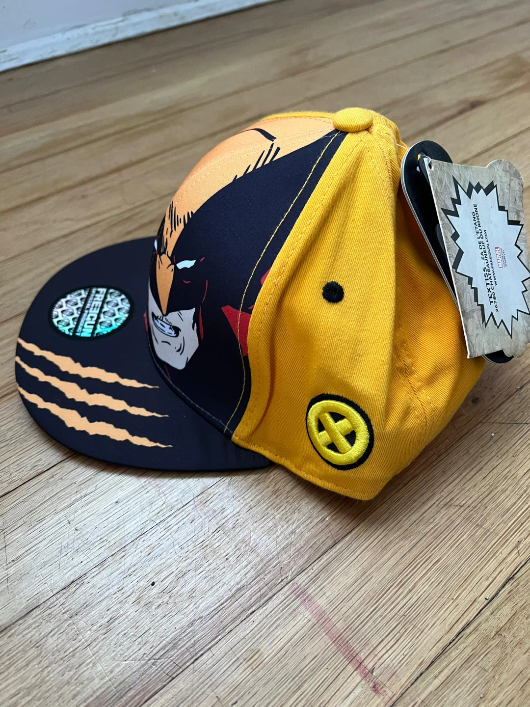 Freegun Marvel Comics Wolverine Snapback Hat - photo 2