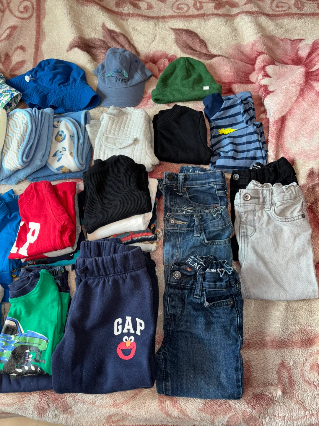 Toddler Clothes Bundle -  Size 2T - photo 3