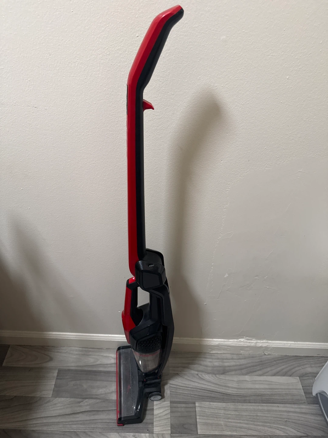 Bissell Featherweight Cordless XRT Vacuum - photo 3