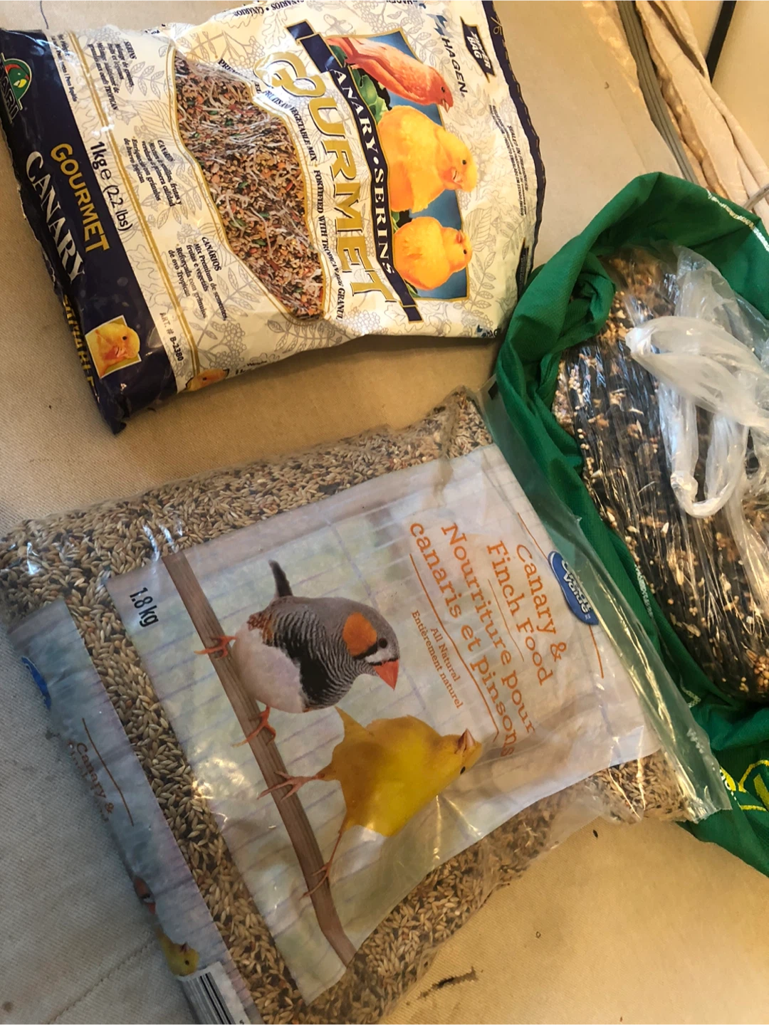 Hagen Gourmet Canary & Finch Bird Seed Mix