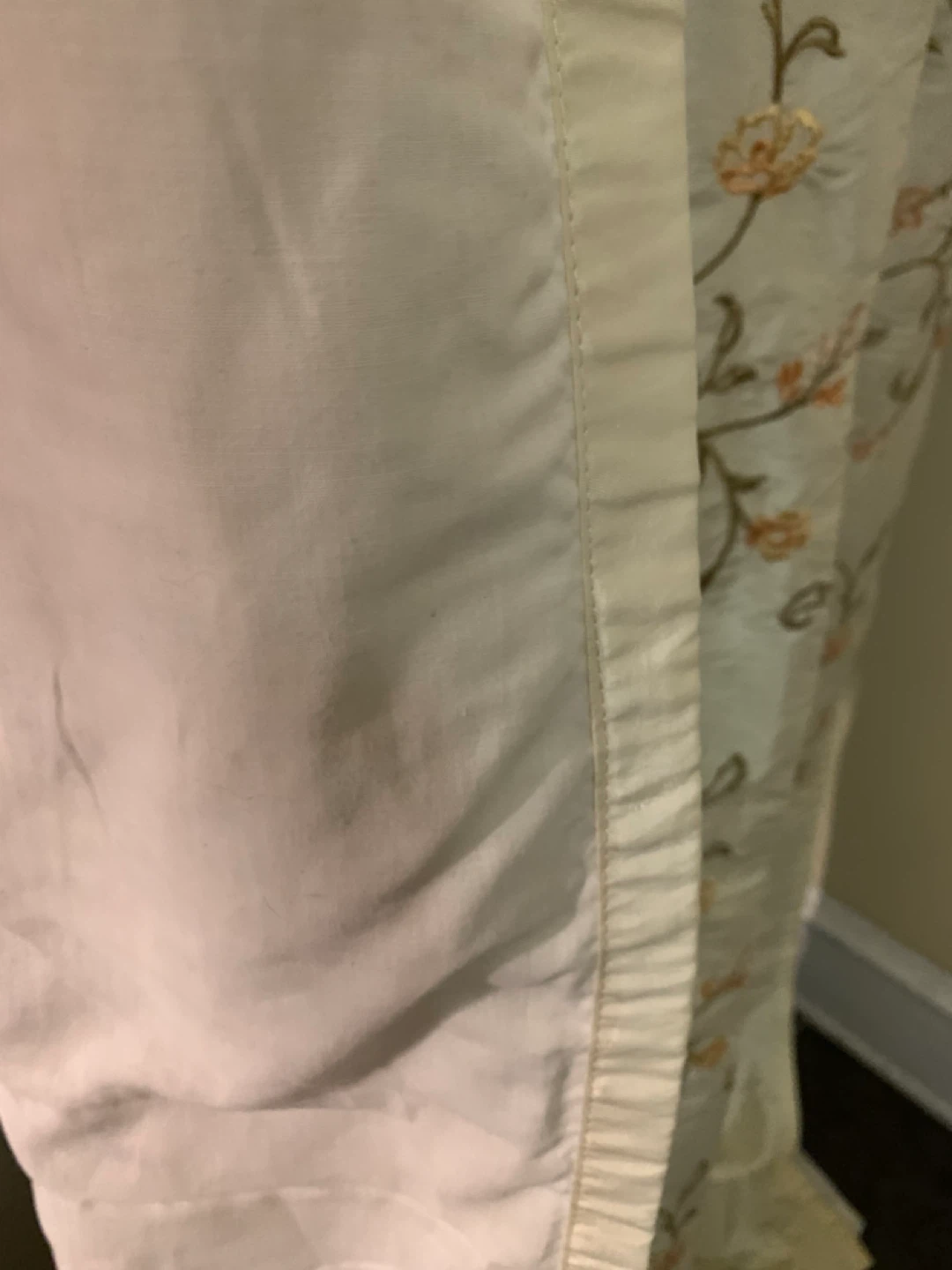 Two embroidered curtain panels 55x92 - photo 4