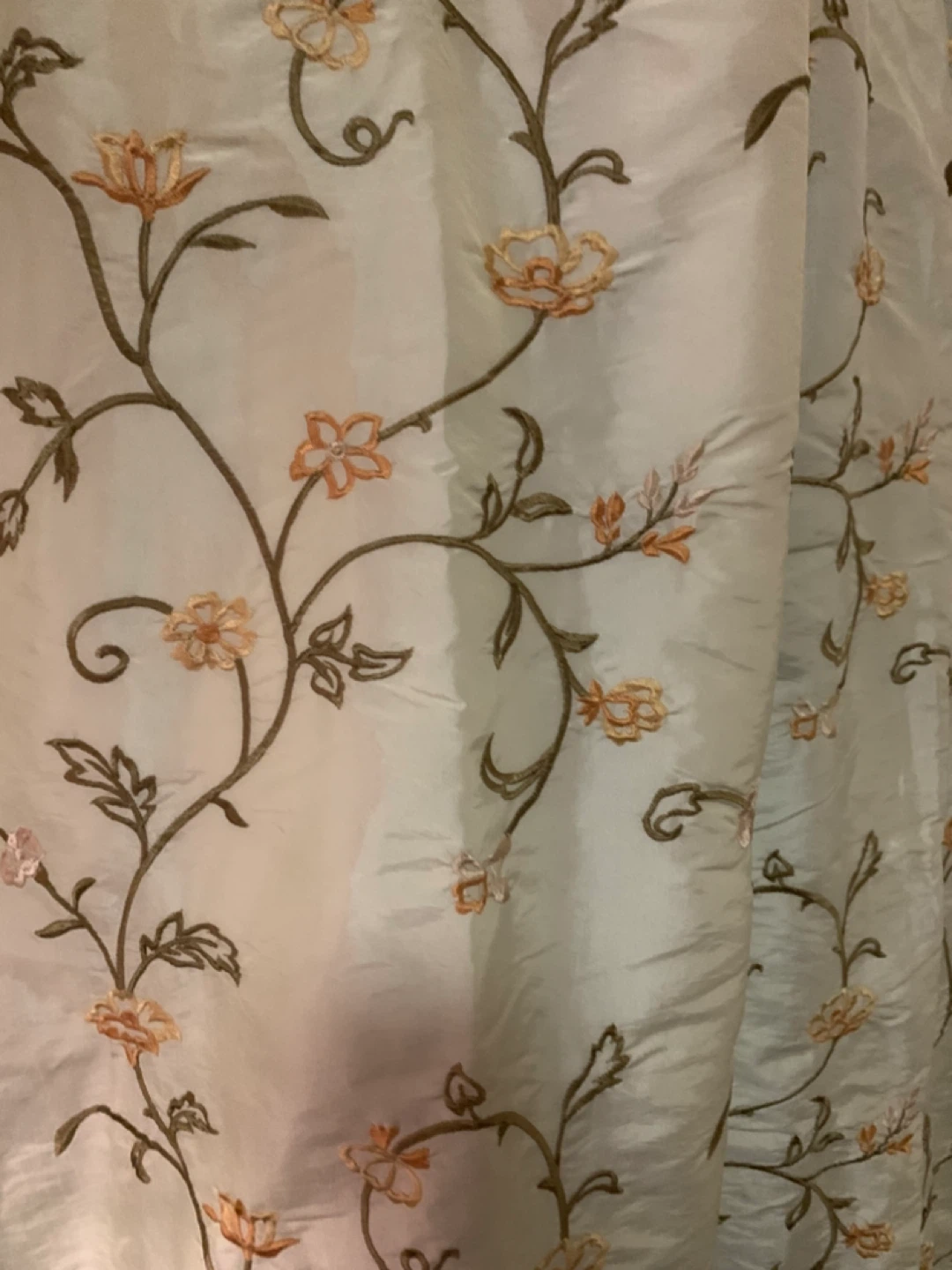 Two embroidered curtain panels 55x92 - photo 2