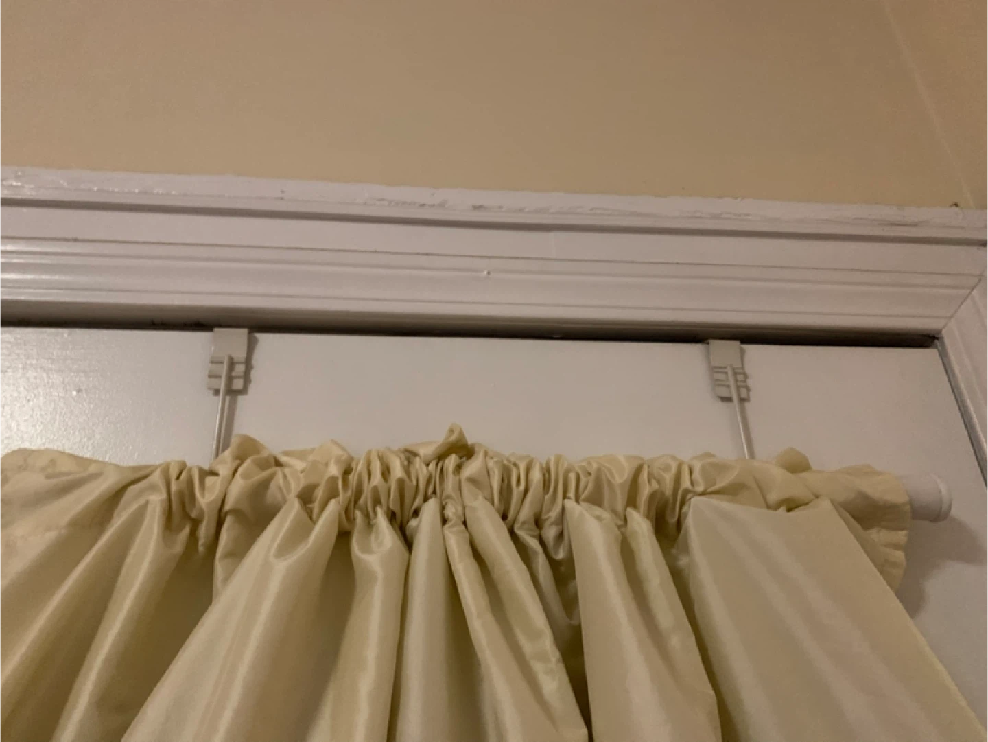 Two embroidered curtain panels 55x92 - photo 5