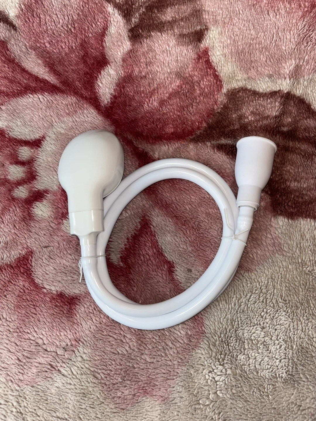 White Shower Head and Hose Set - photo 2