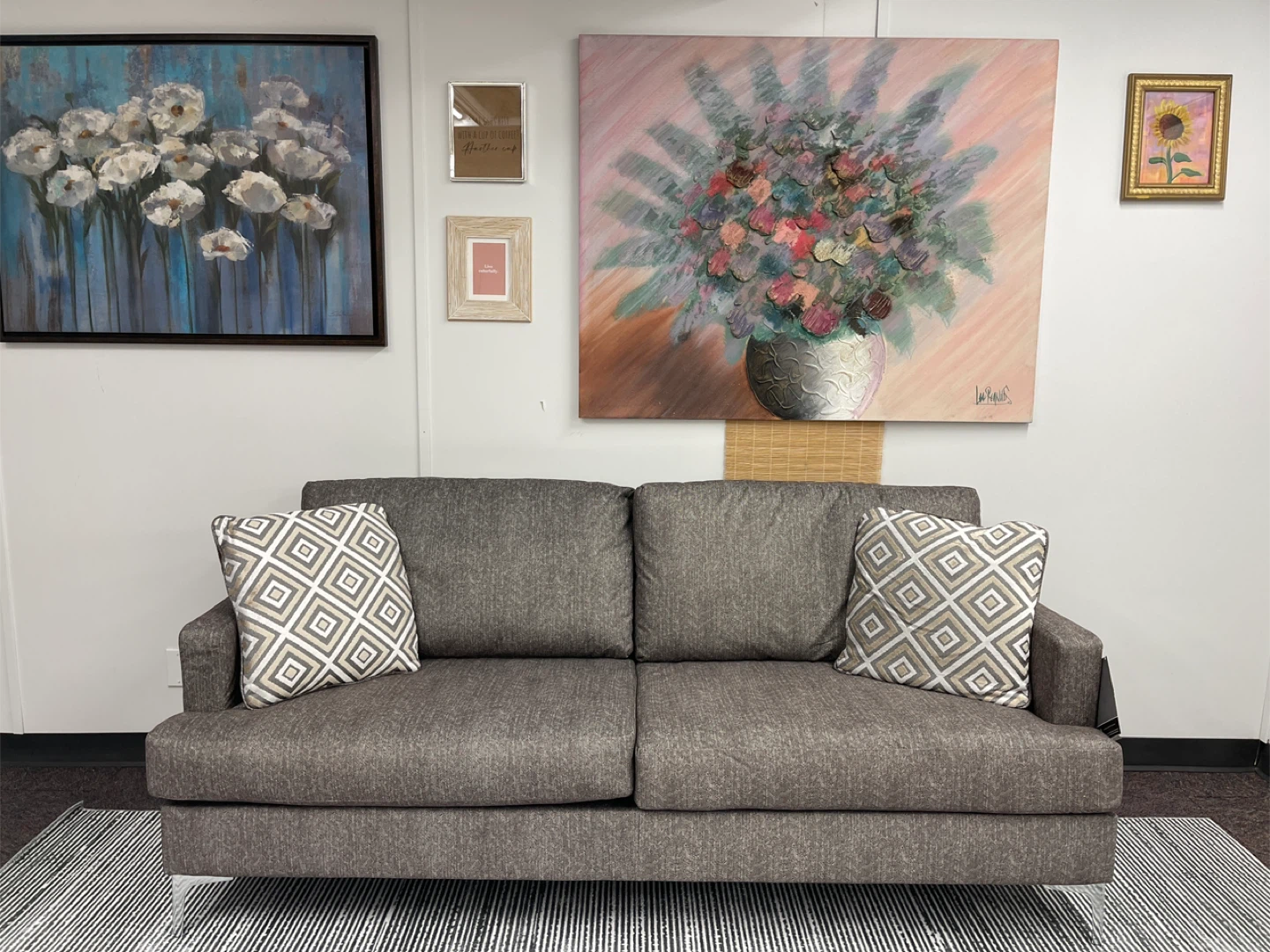 Arcola sofa by Ashley.  New Sofa Couch - photo 5