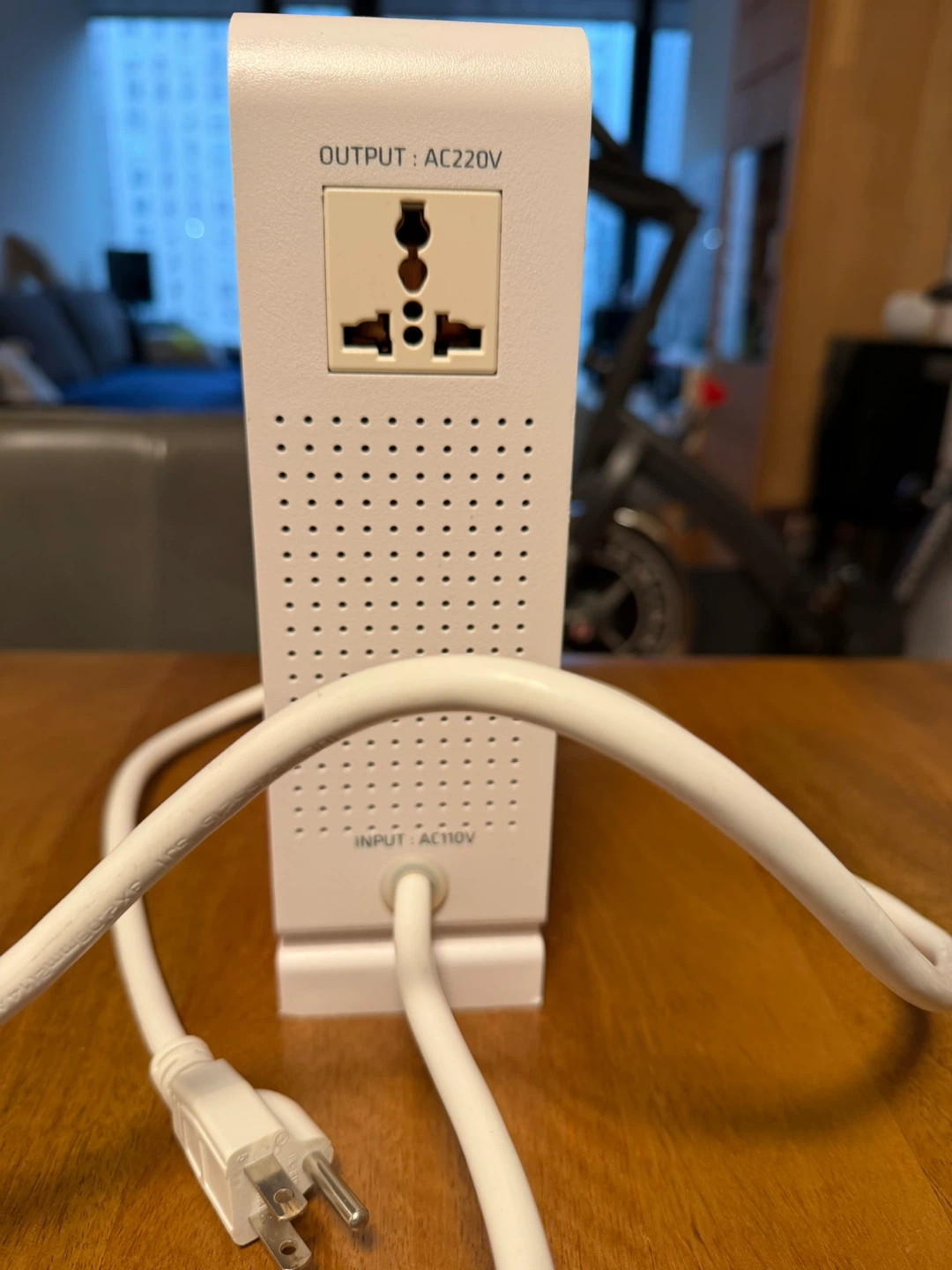 Voltage converter - photo 3