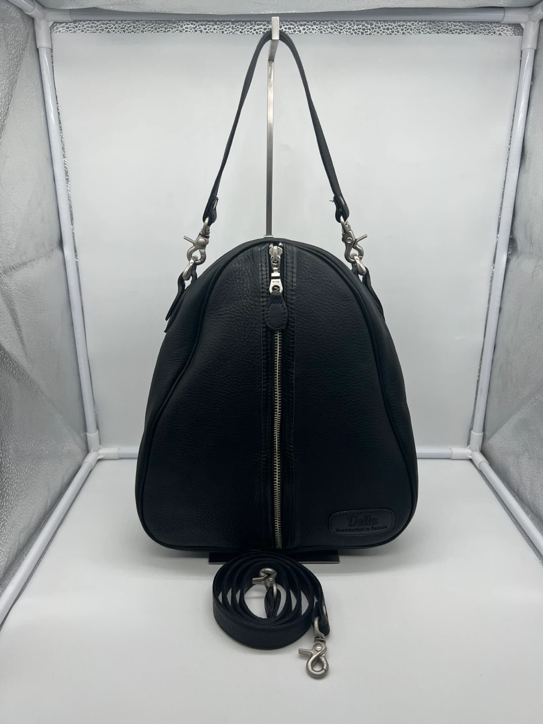 NEW DELTA Made in Canada Black Leather Oval Top Handle Bag