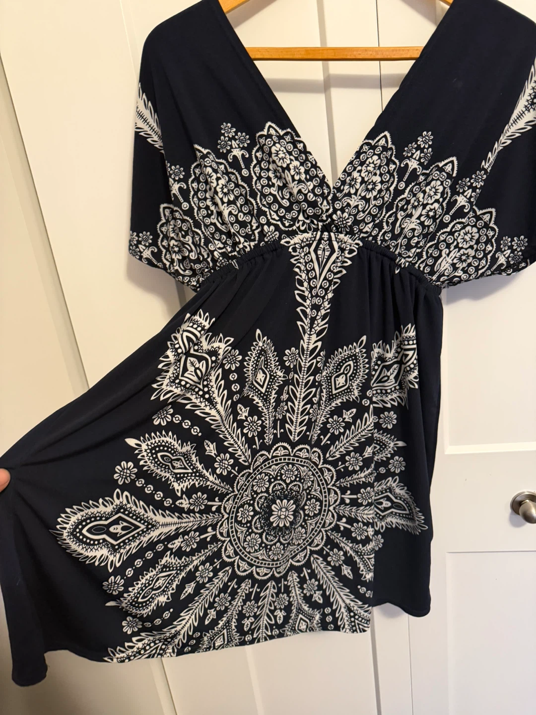 Dolce & Gabbana Navy & White Patterned V-Neck Dress - photo 2