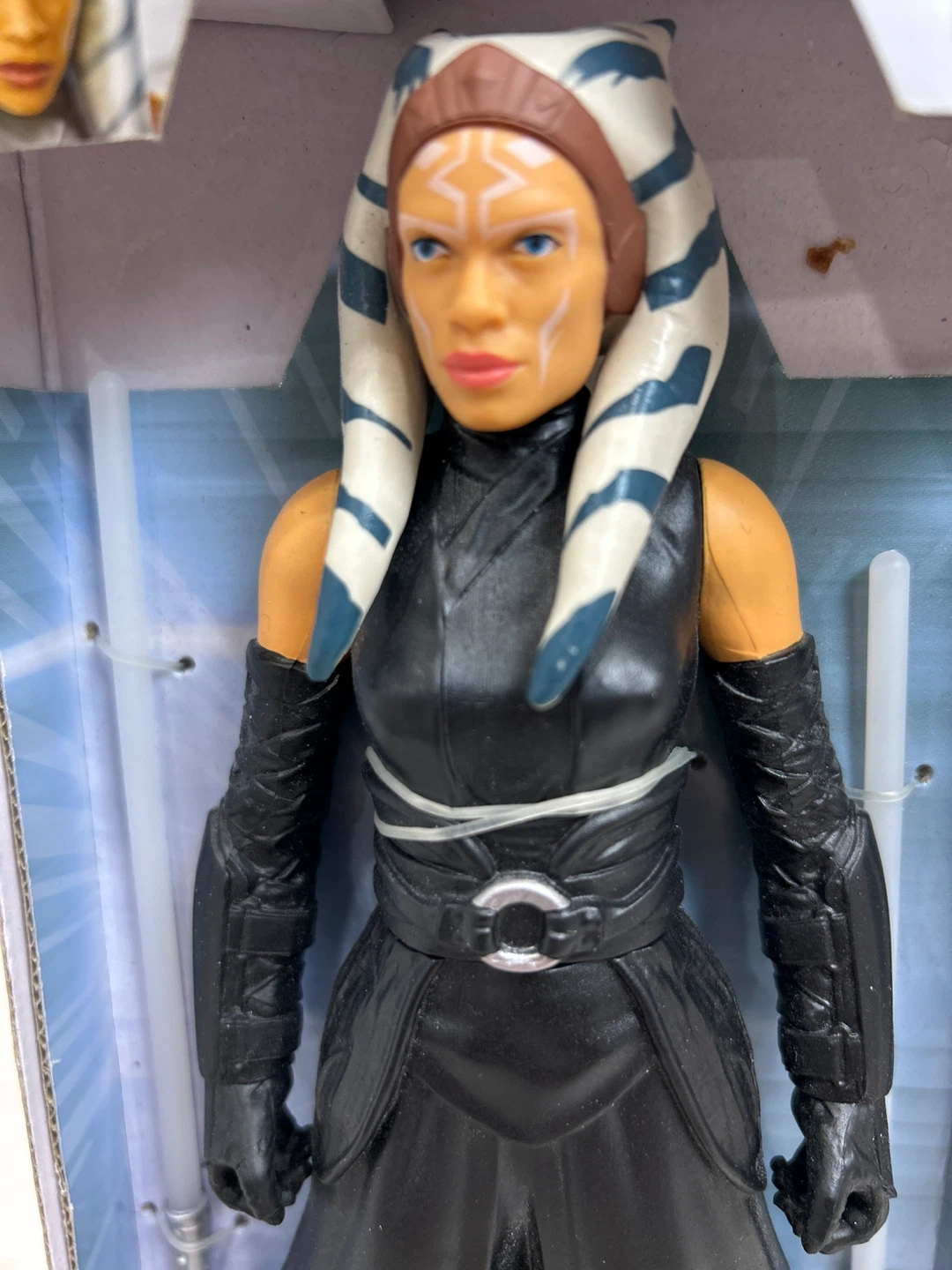 Star Wars Ahsoka Tano Action Figure - photo 2