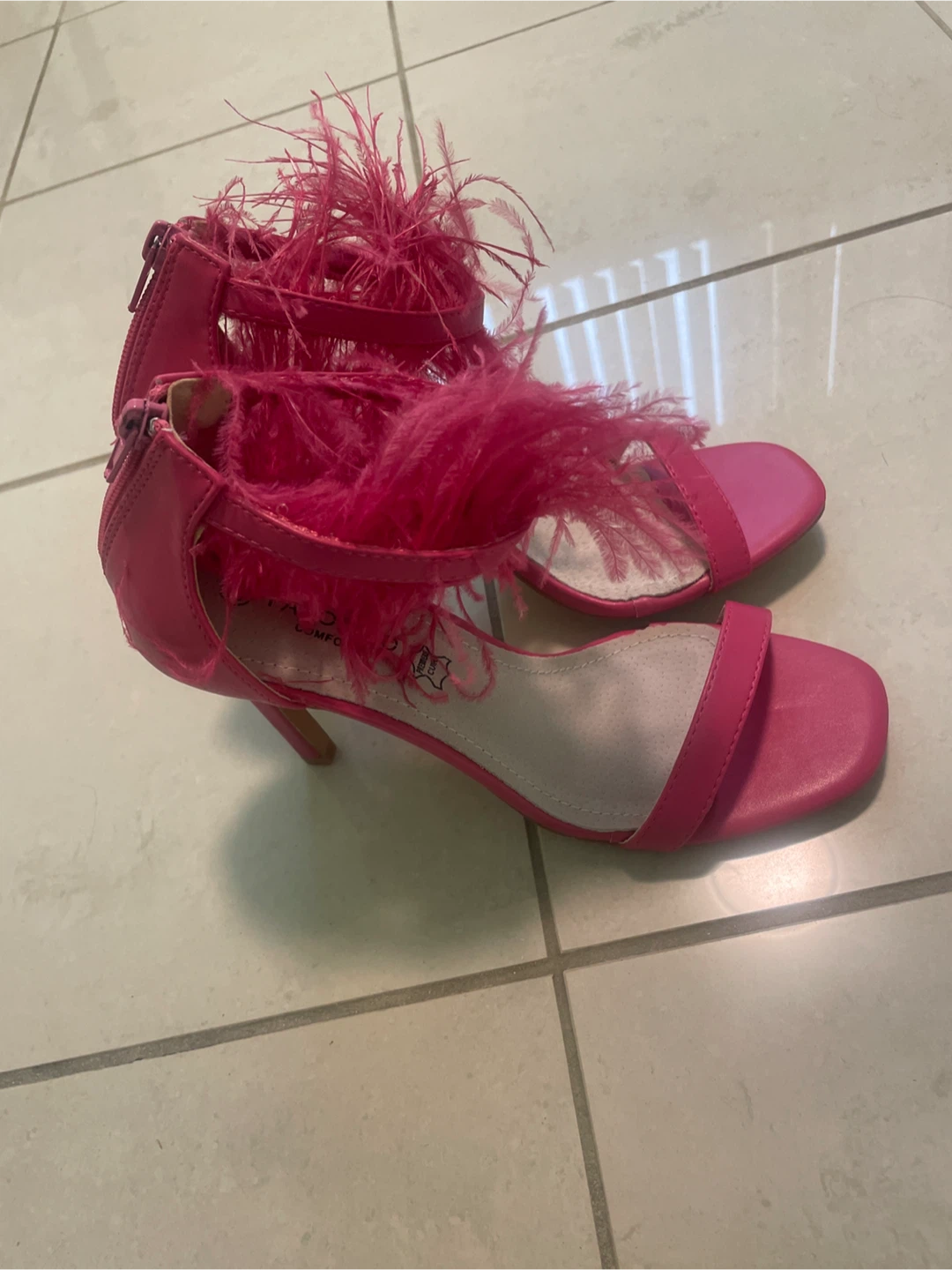 Hot Pink Feather Heeled Sandals Size 38 - photo 4