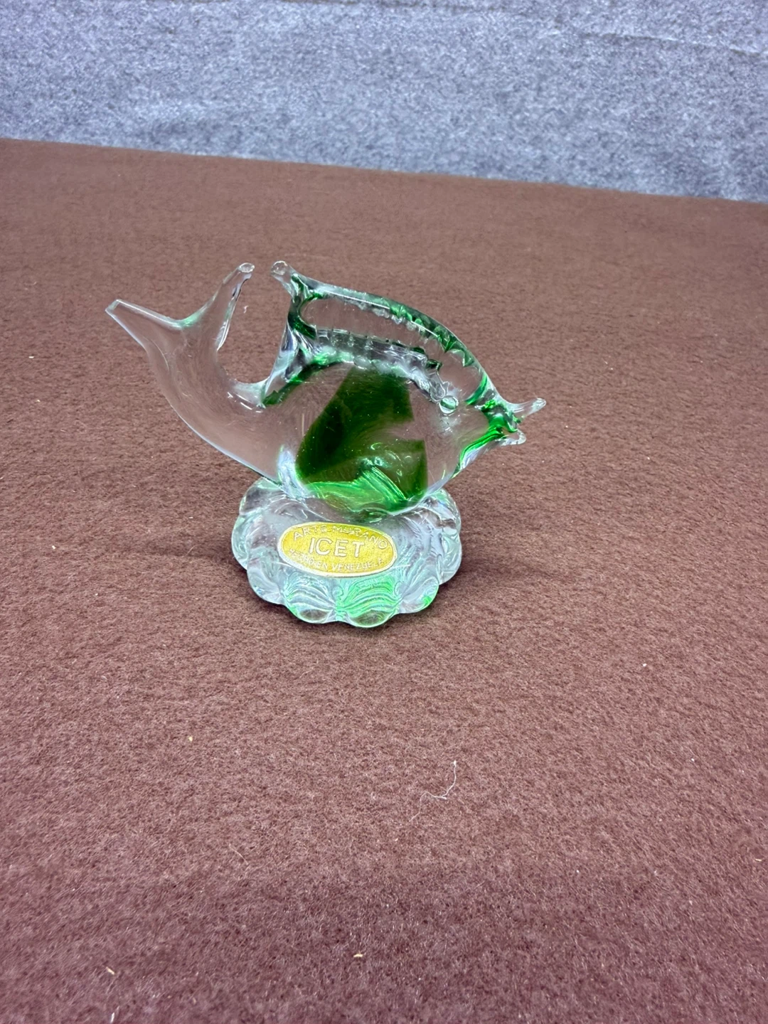 Murano Glass Fish Figurine with Green Accent - ICET - photo 2