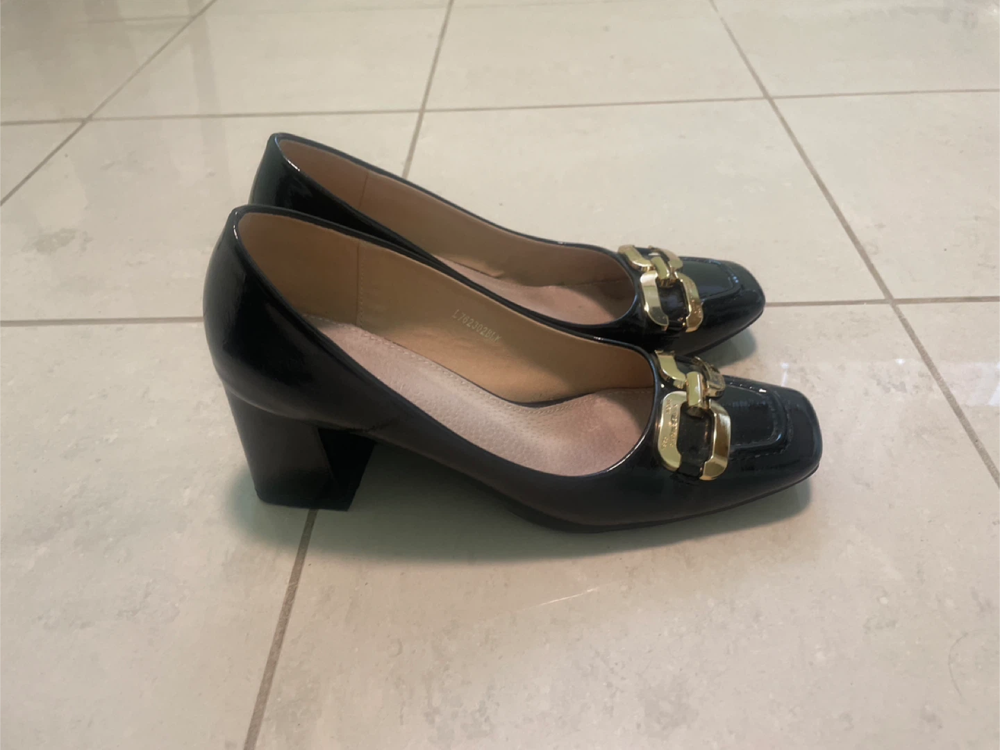 Black Patent Heel Shoes with Gold Buckle - Size 39 - photo 2