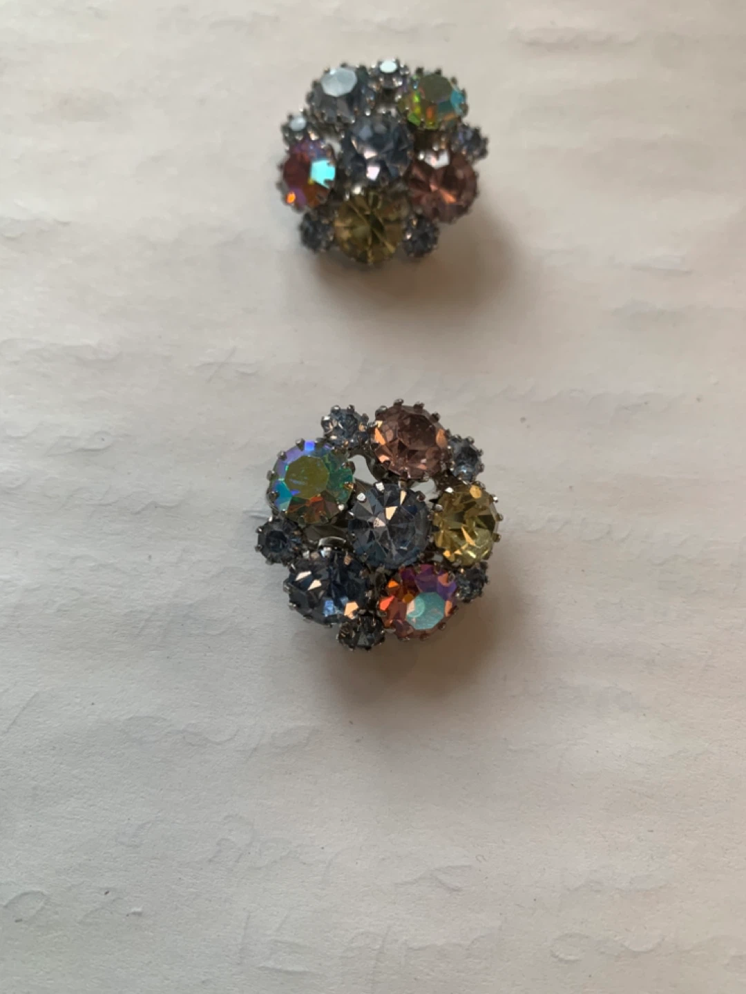 Karu rhinestone cluster clip-on earrings - photo 3
