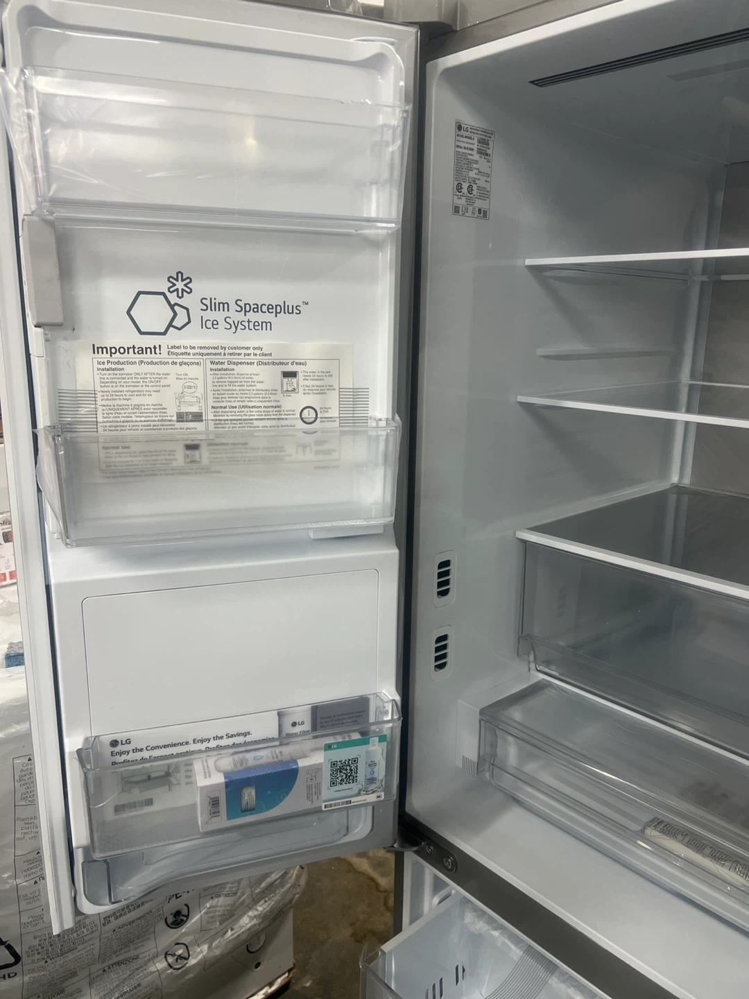 LG French Door Refrigerator with Ice and Water Dispenser - photo 5
