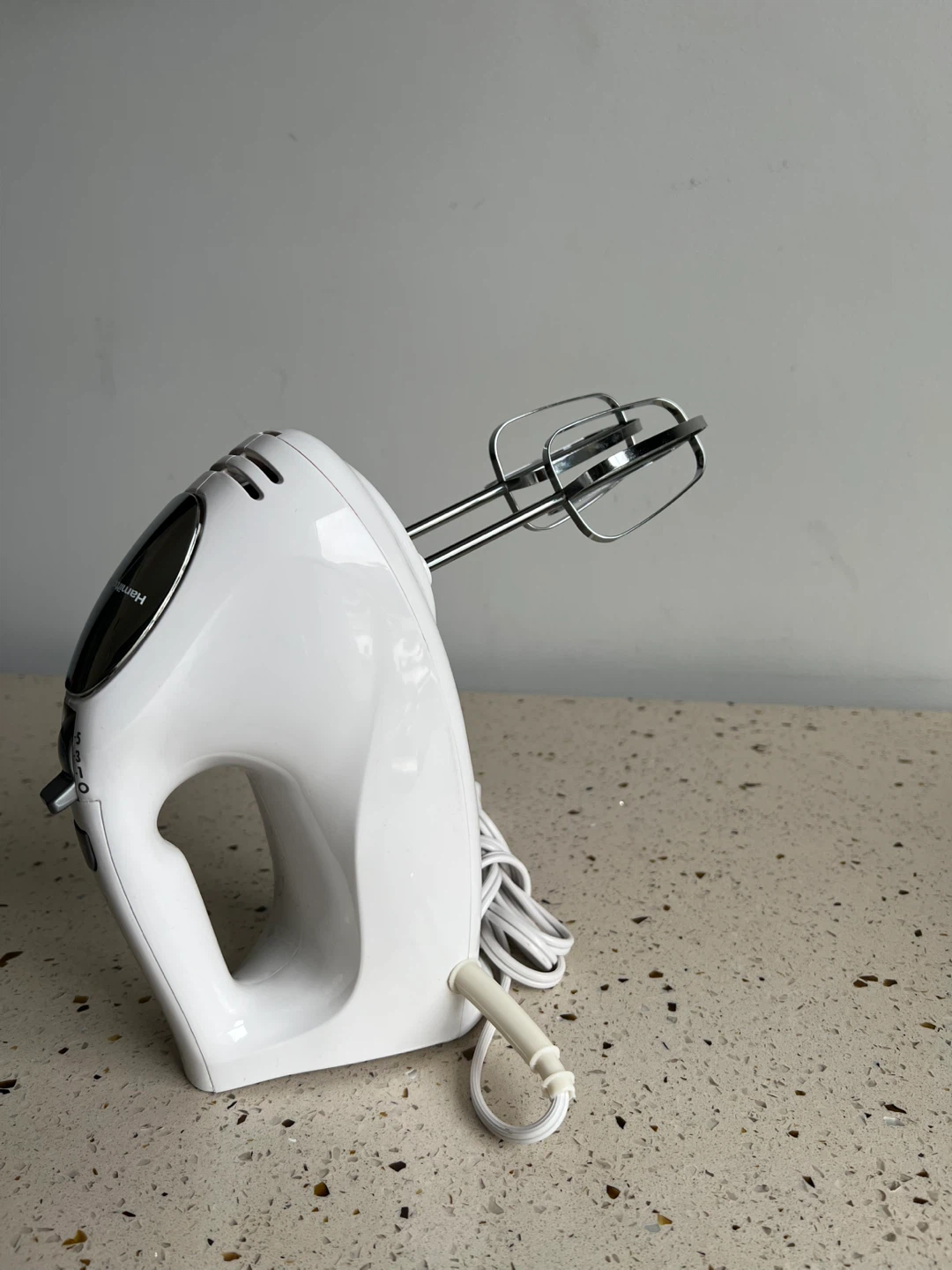 Hamilton Hand Mixer w/Storage Case - Spring Cleaning Sale ✈️ - photo 5