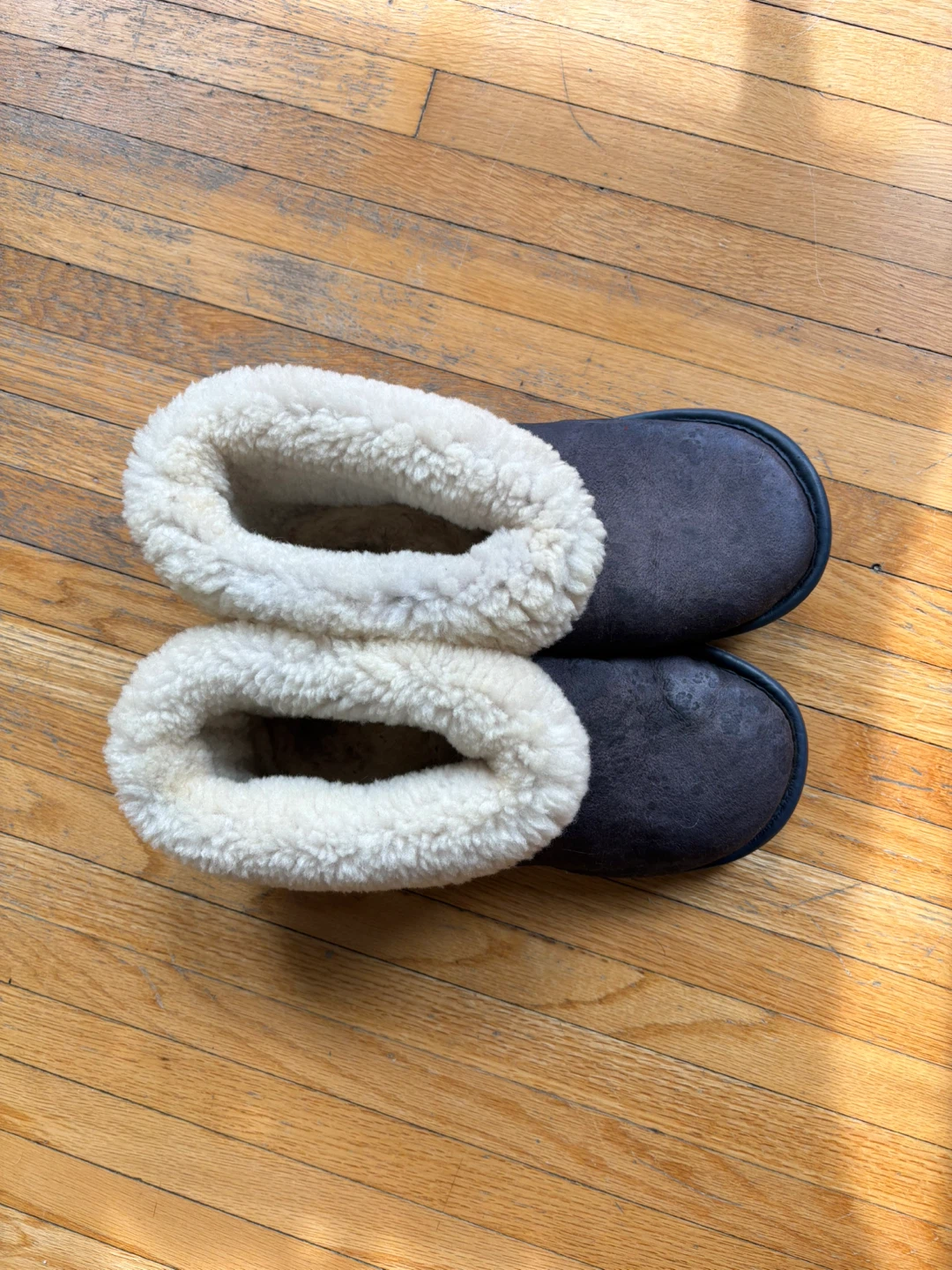 Lanark Ontario genuine men’s sheepskin Slippers - photo 2