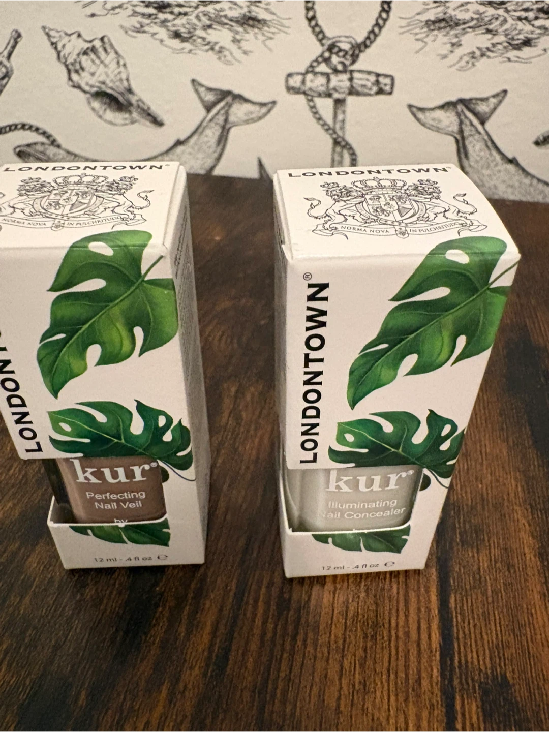 LONDONTOWN Kur + Lakur nail care