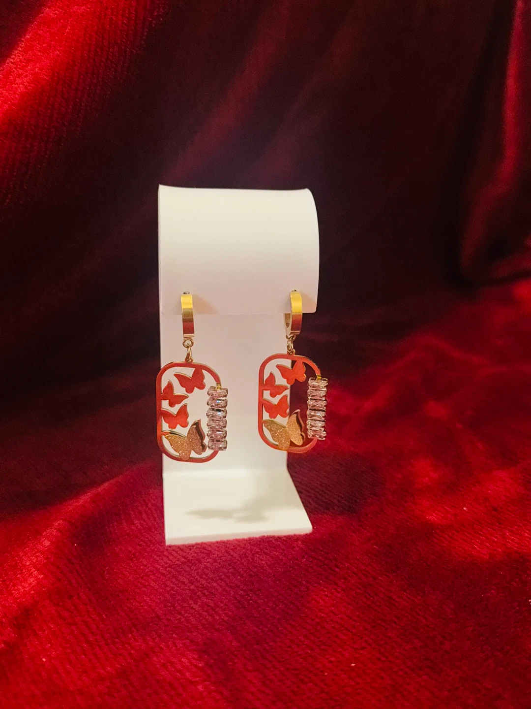 Dangle Earrings with Pearl and Gold Tones - photo 3