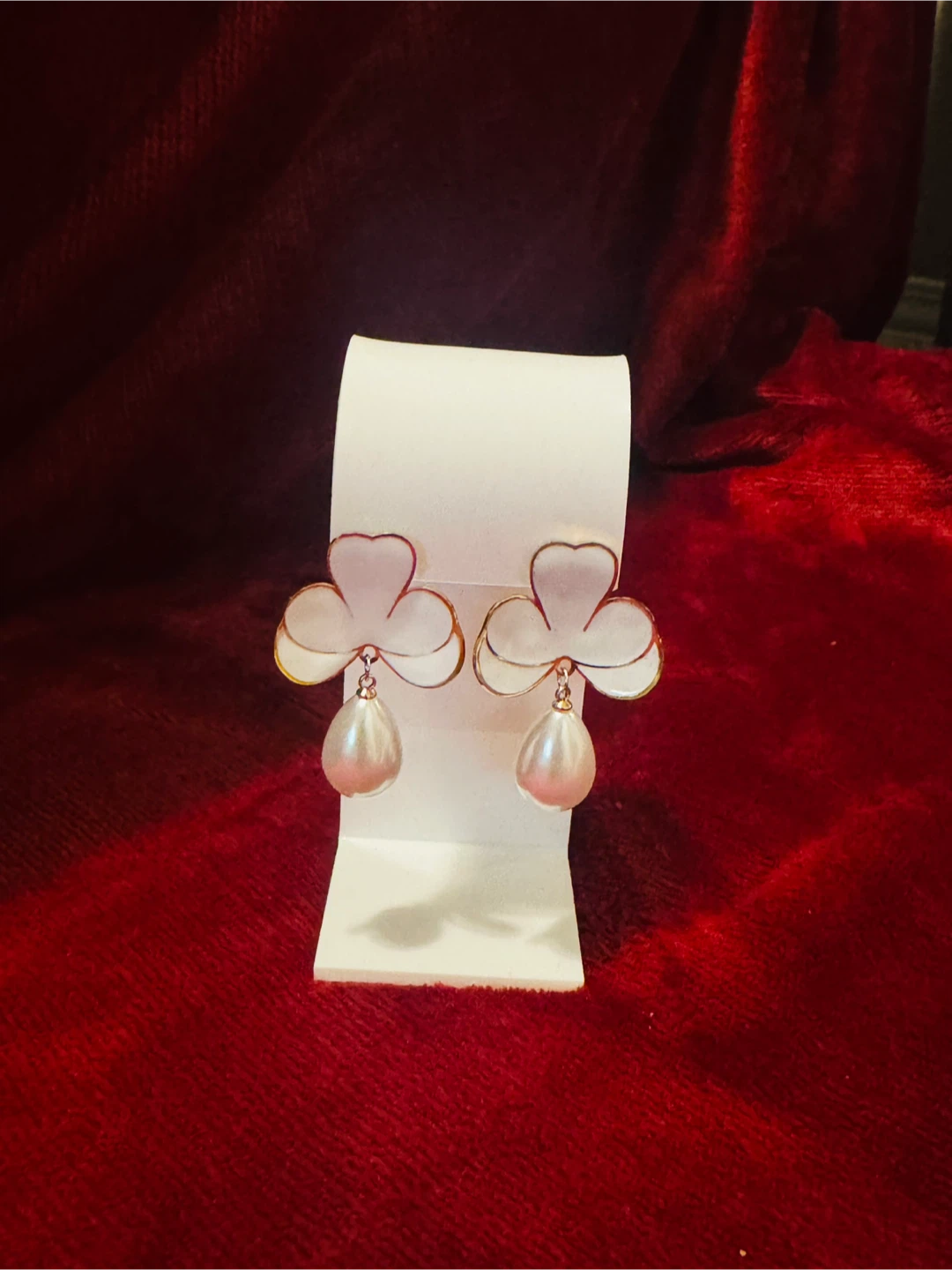 Dangle Earrings with Pearl and Gold Tones - photo 4