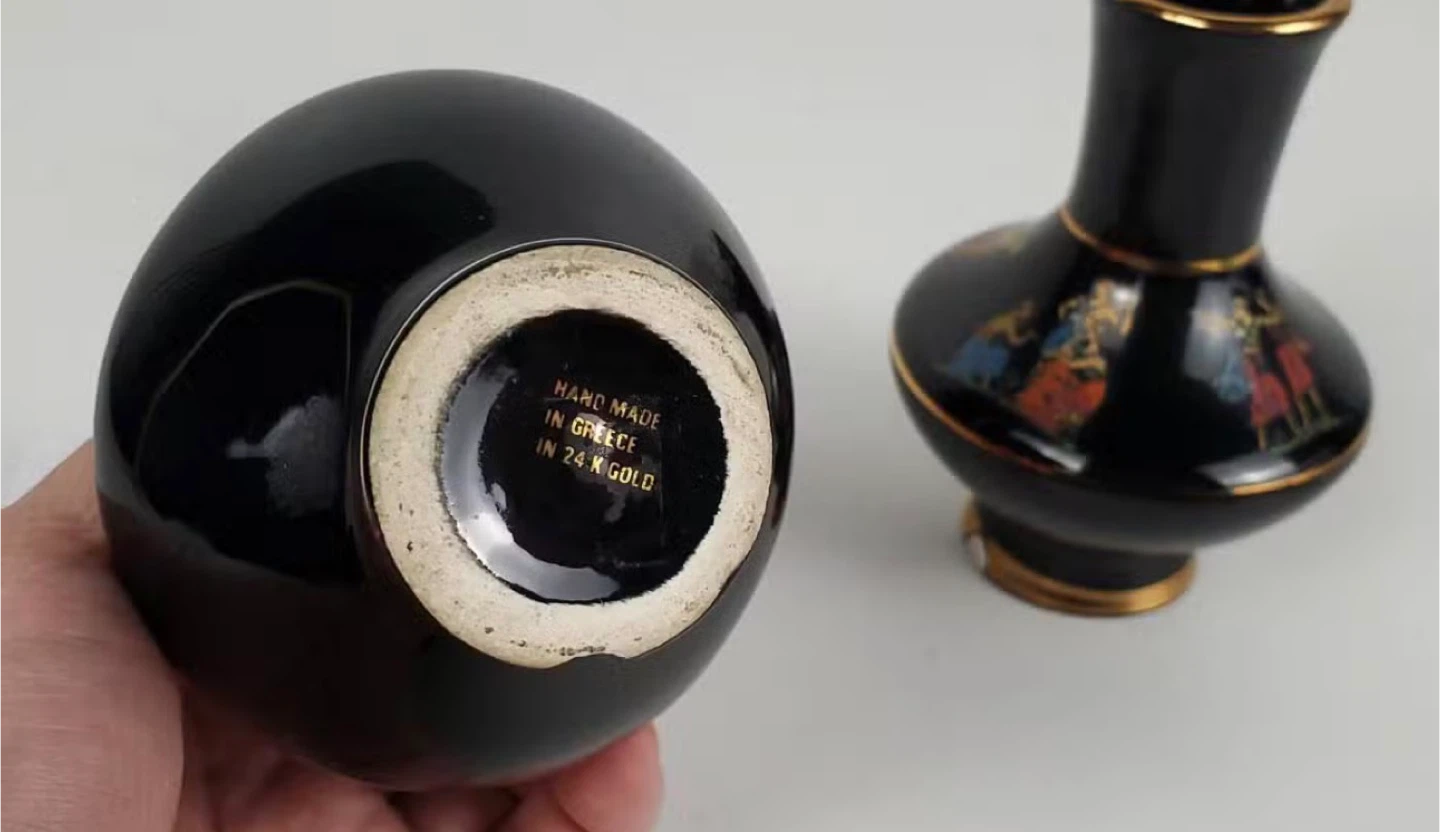 Pair of Greek Vases with 24k Gold Trim - photo 2