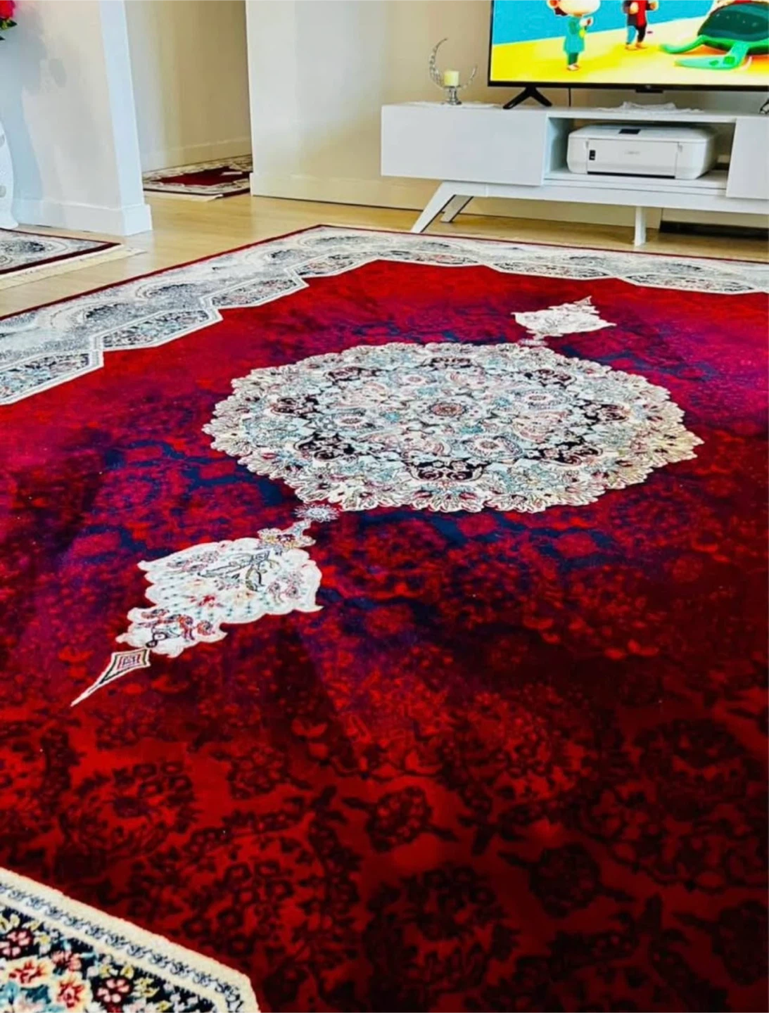 Beautiful Rug Set for Sale – Excellent Condition