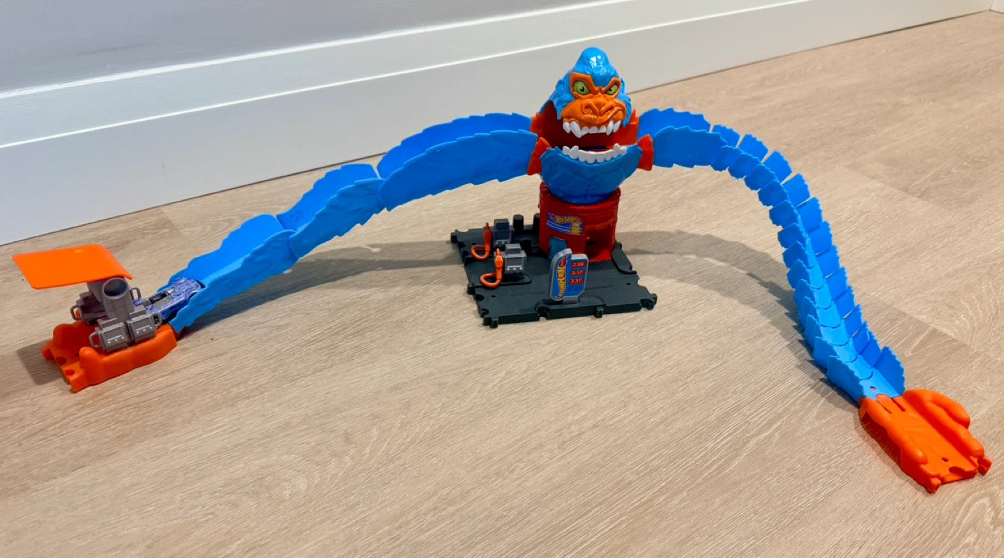 Hot Wheels Gorilla Attack Track Set
