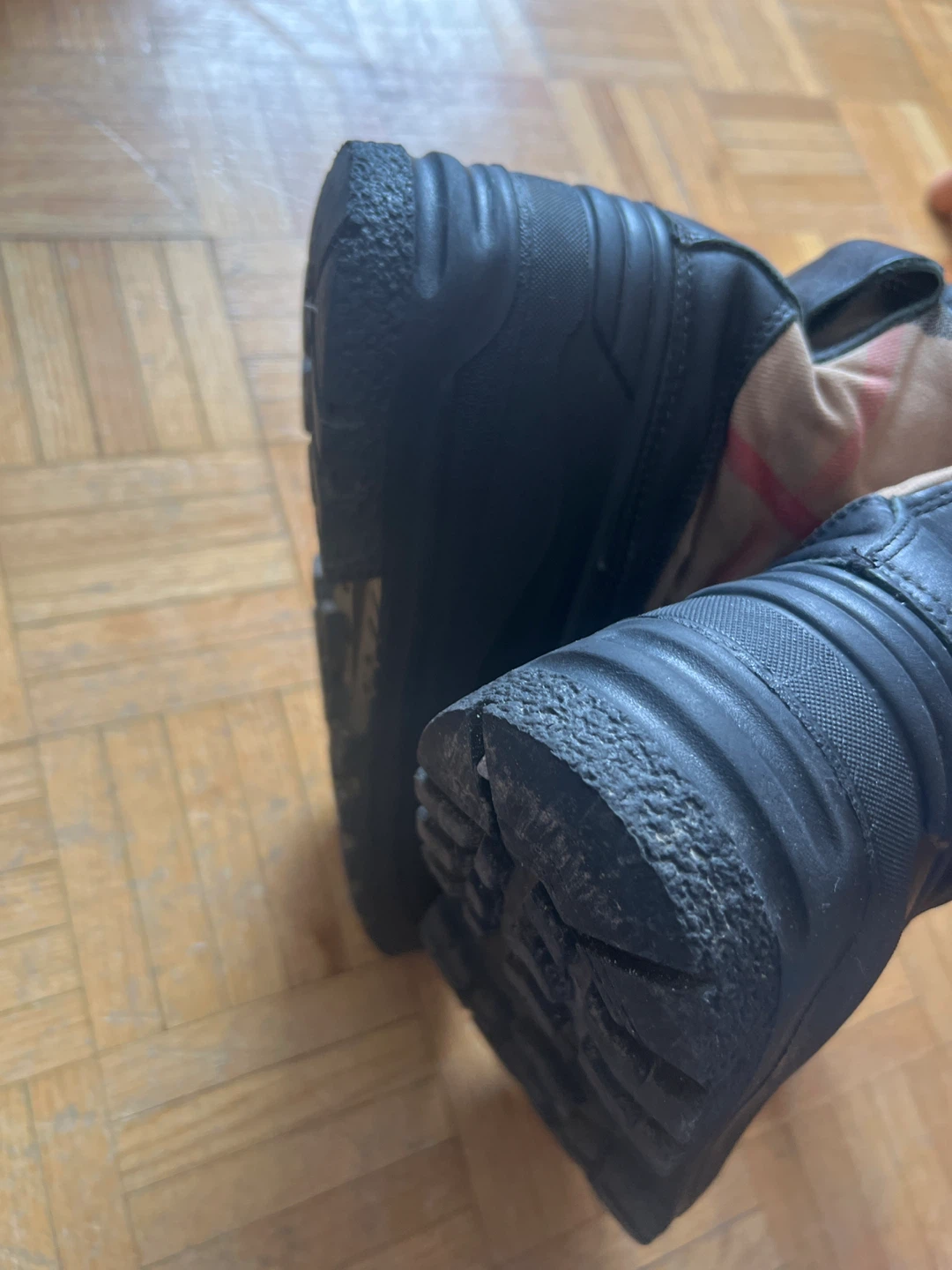 Burberry Winter Boots - Size 5.5 UK / 8 US - photo 2