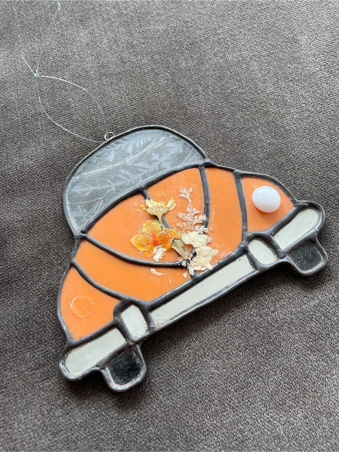 Handmade Stained Glass Car Ornament with Dried Flowers - photo 2