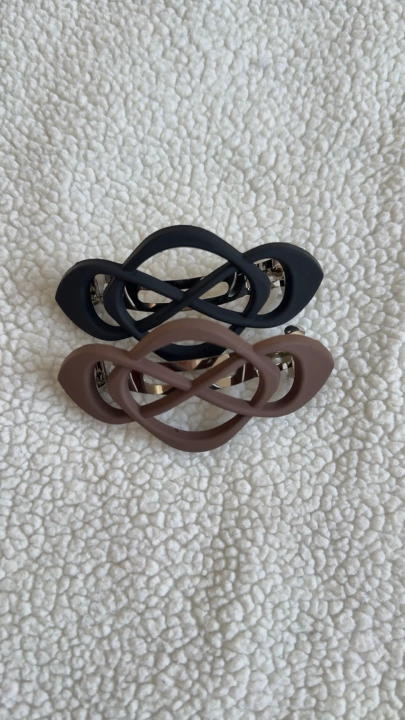 Hair Accessory Set - Satin Bows, Claw Clips, Scrunchies - photo 3