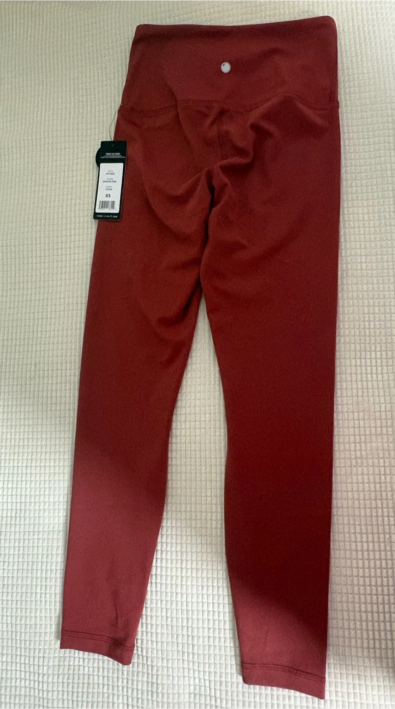 Yogalicious Lux Orange Fire Capris XS - photo 2