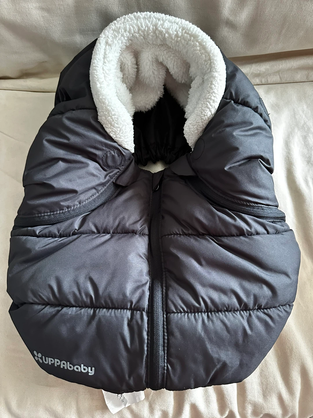 UPPAbaby Black Cozy Ganoosh for carseat