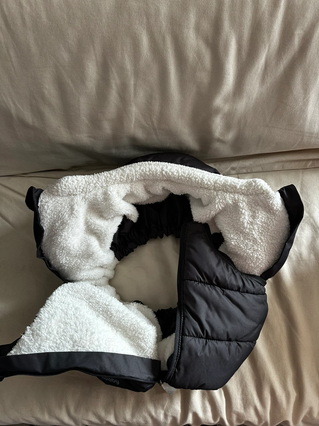 UPPAbaby Black Cozy Ganoosh for carseat - photo 3
