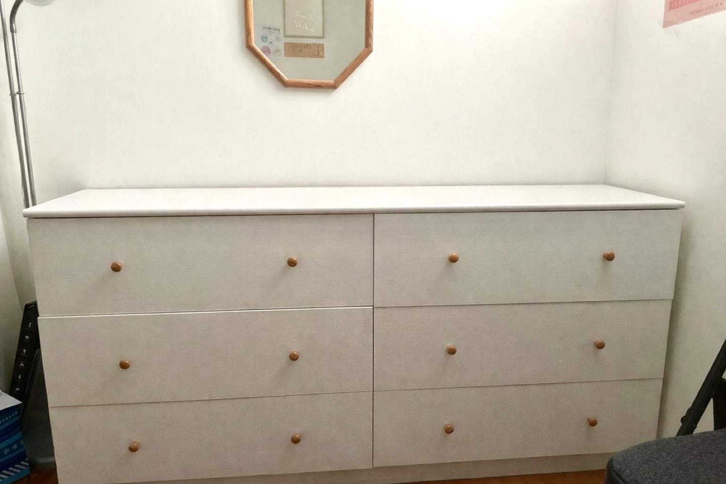 White 6-Drawer Dresser with Wooden Knobs