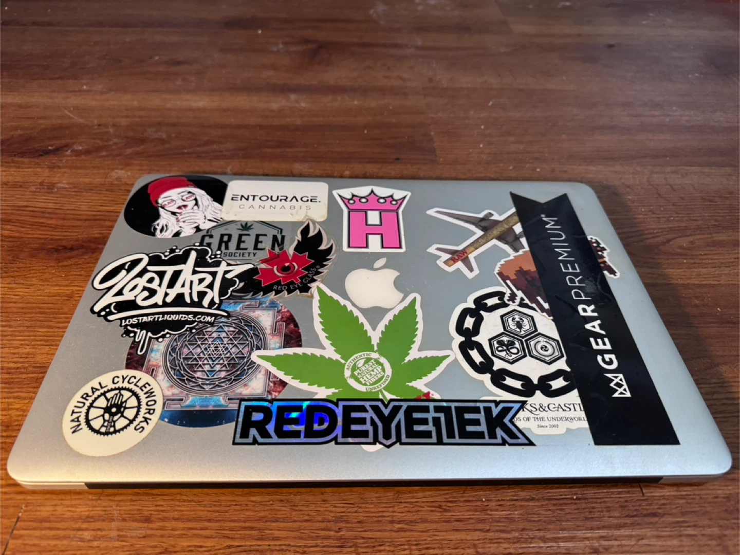 Apple MacBook Pro (Retina, 15-inch, Mid 2015)