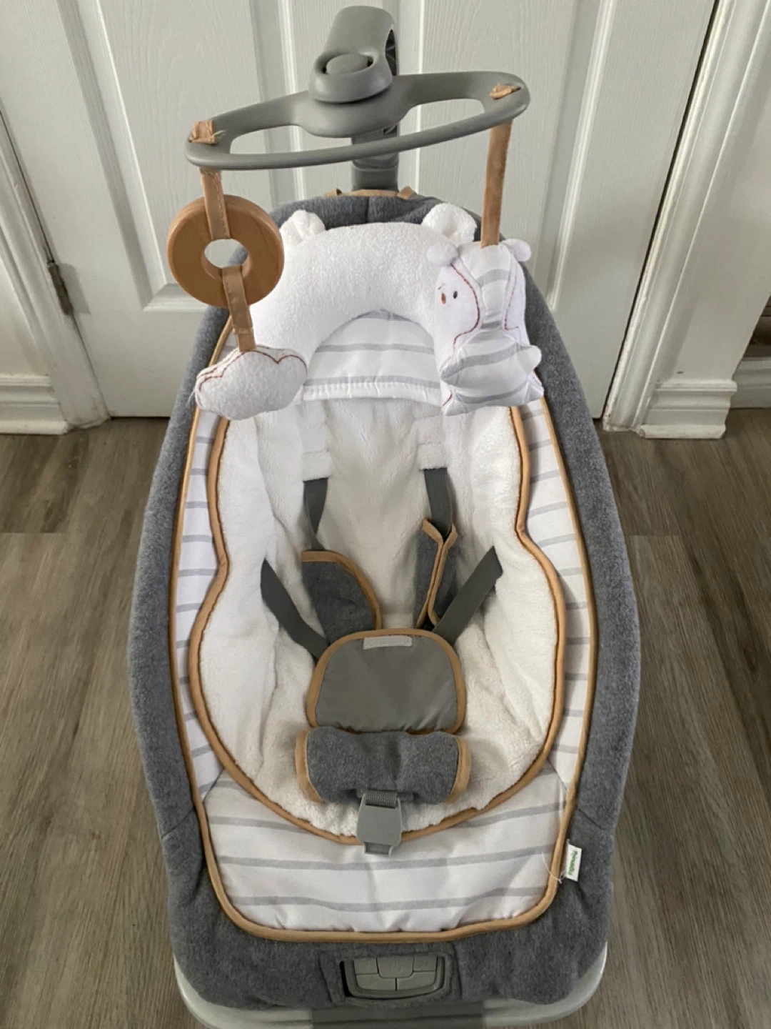 Baby Bouncer Seat with Toys