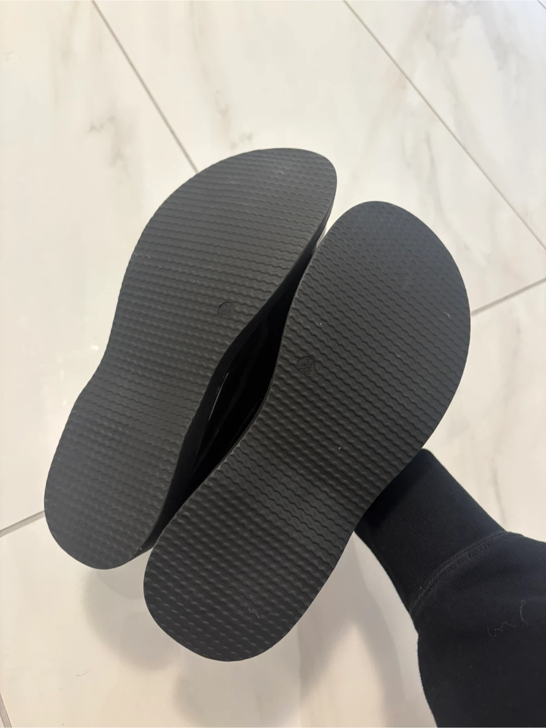 Black Patent Mary Jane Shoes - Size 230 - photo 2