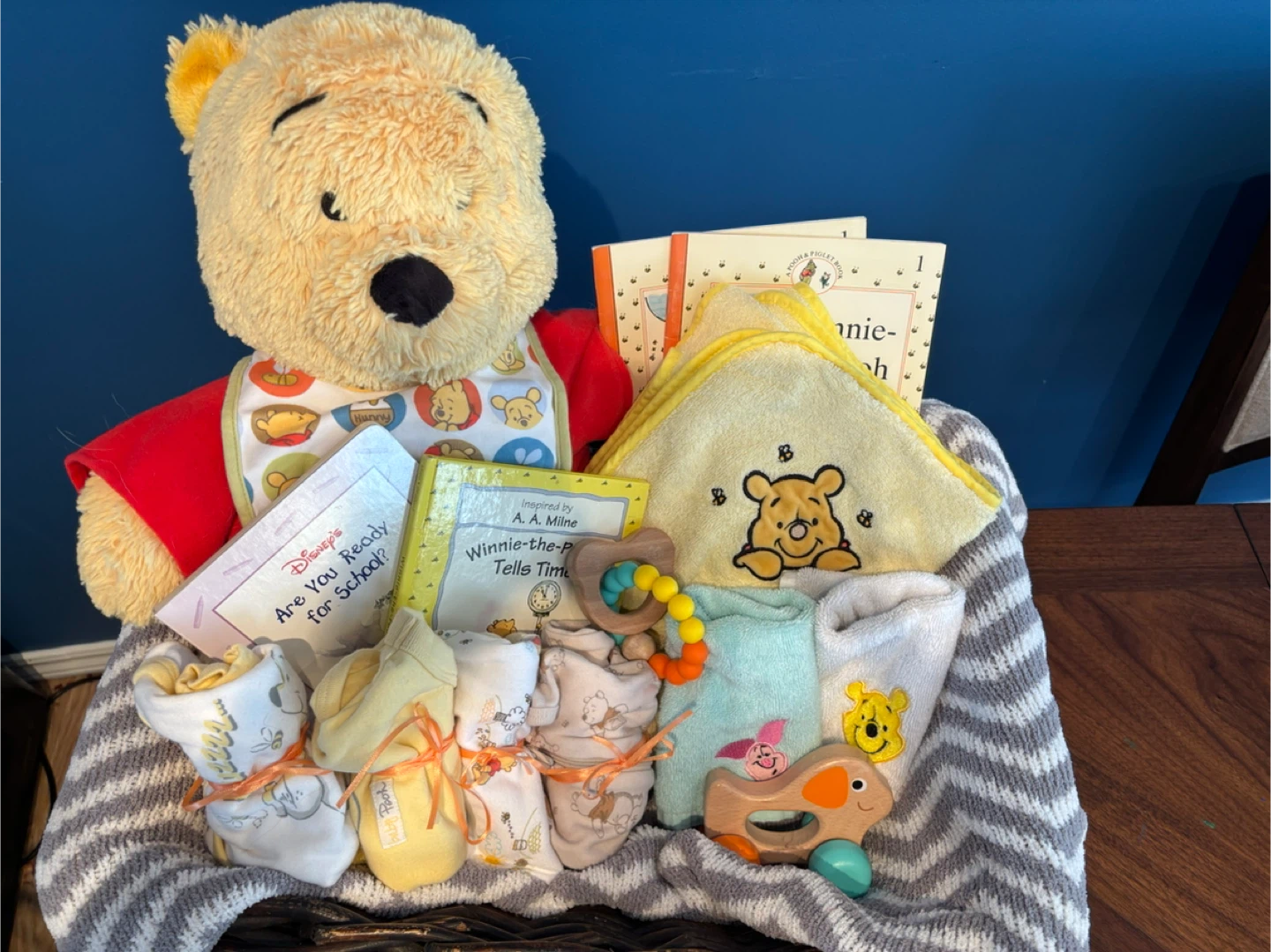 Large Winnie the Pooh Baby Gift Basket - photo 4