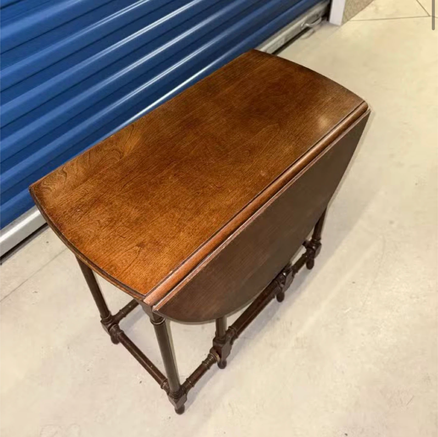 Drop Leaf Dining Table with lamp - photo 3