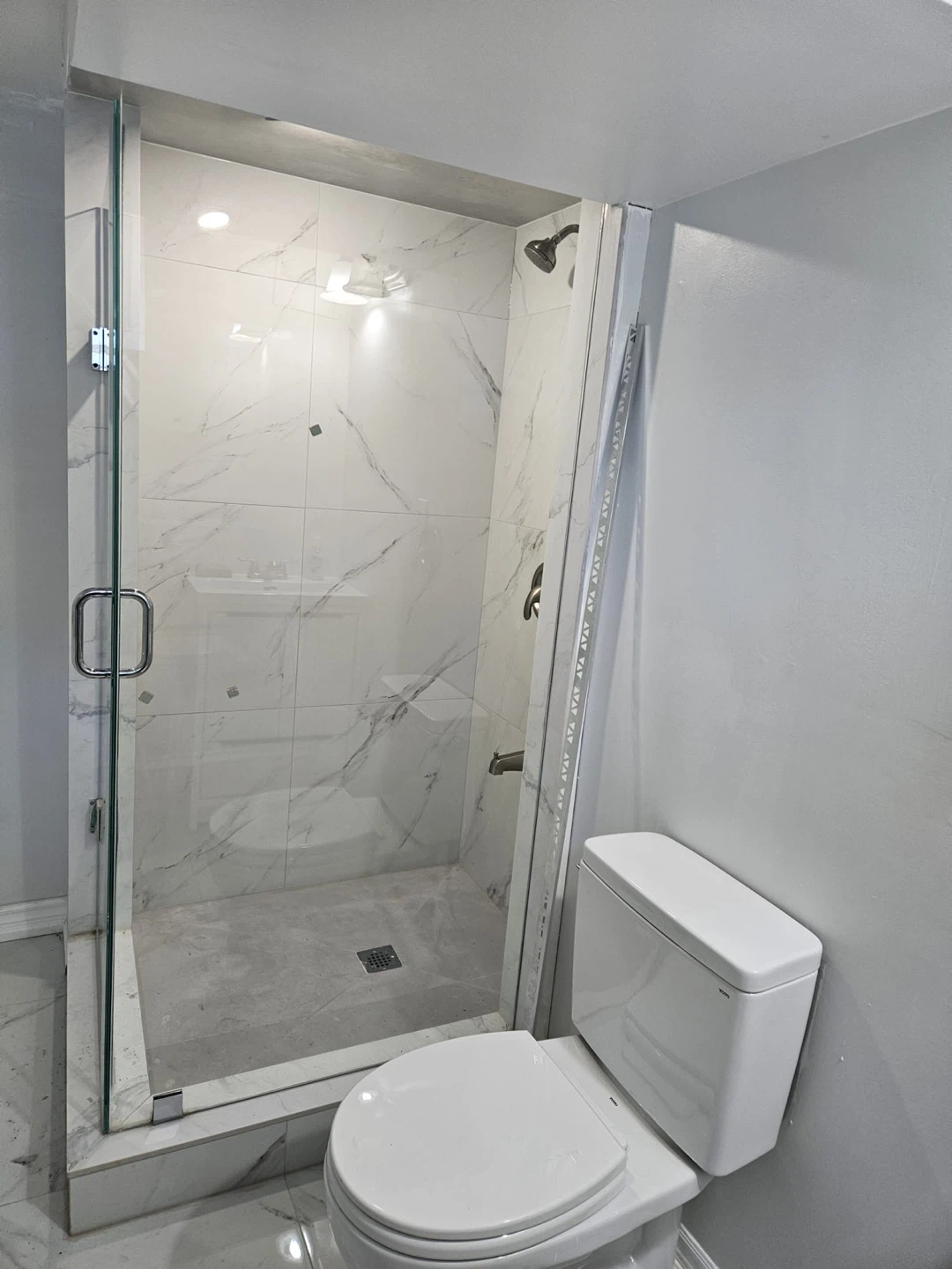 Newly renovated 2 bedrooms basement apartment for rent