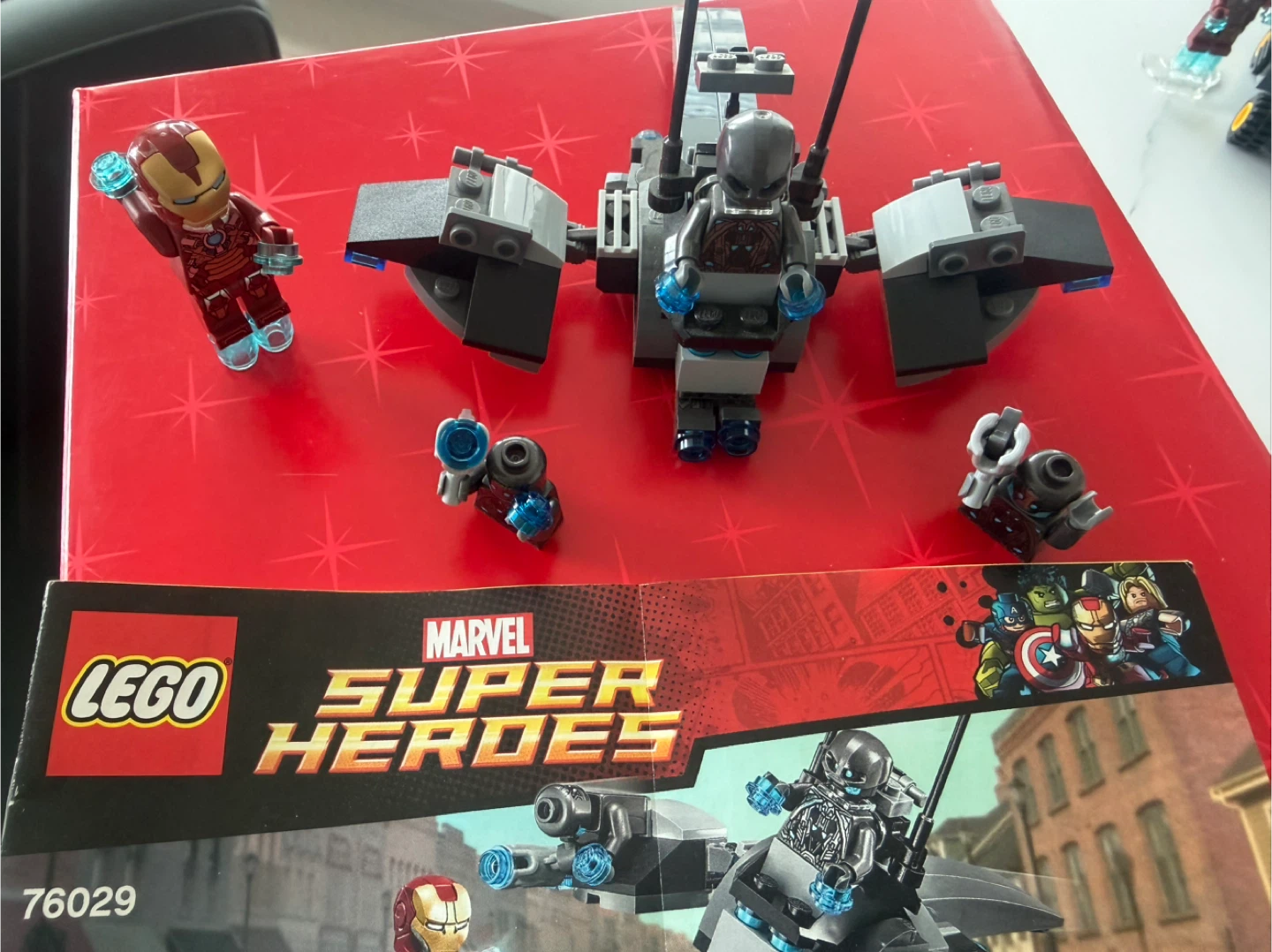 LEGO Marvel Super Heroes Iron Man vs. Ultron 76029 - photo 2