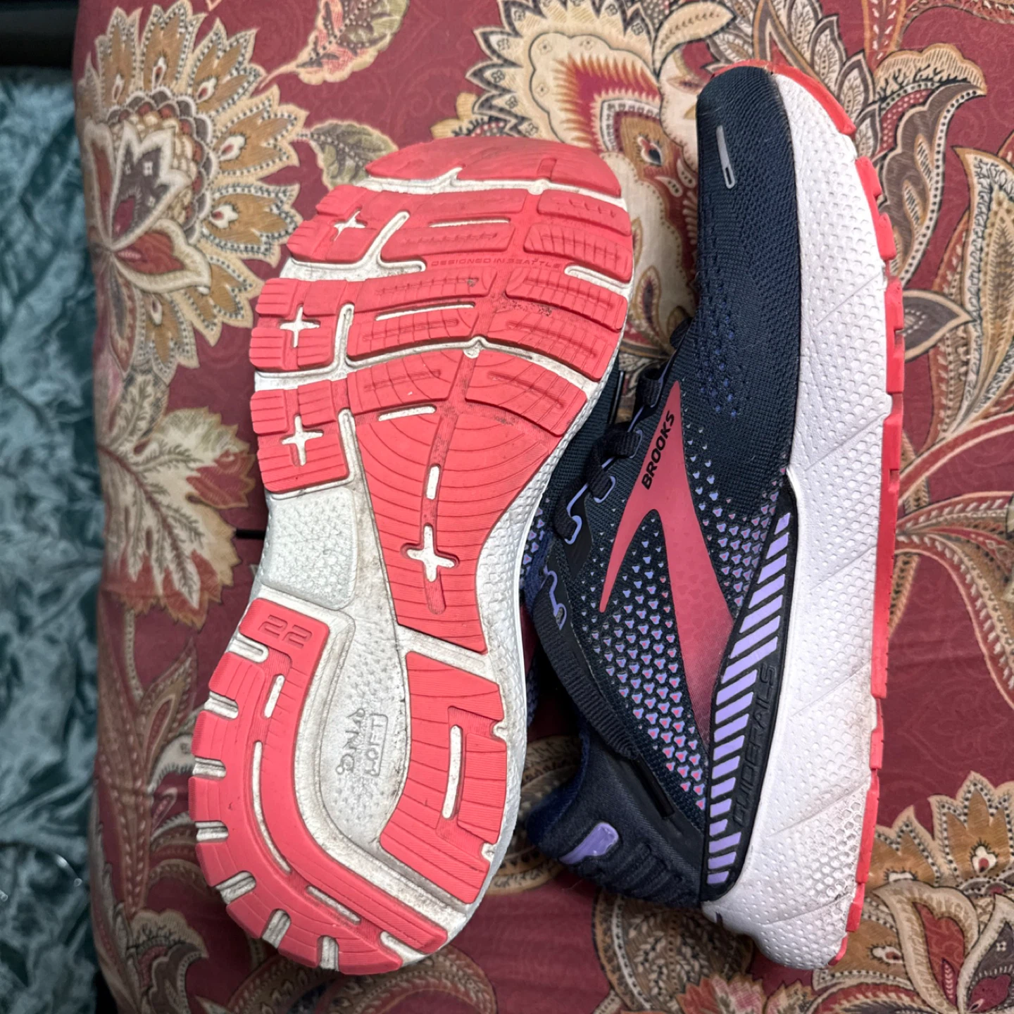 Brooks Adrenaline GTS 22 Women's Running Shoes - photo 4