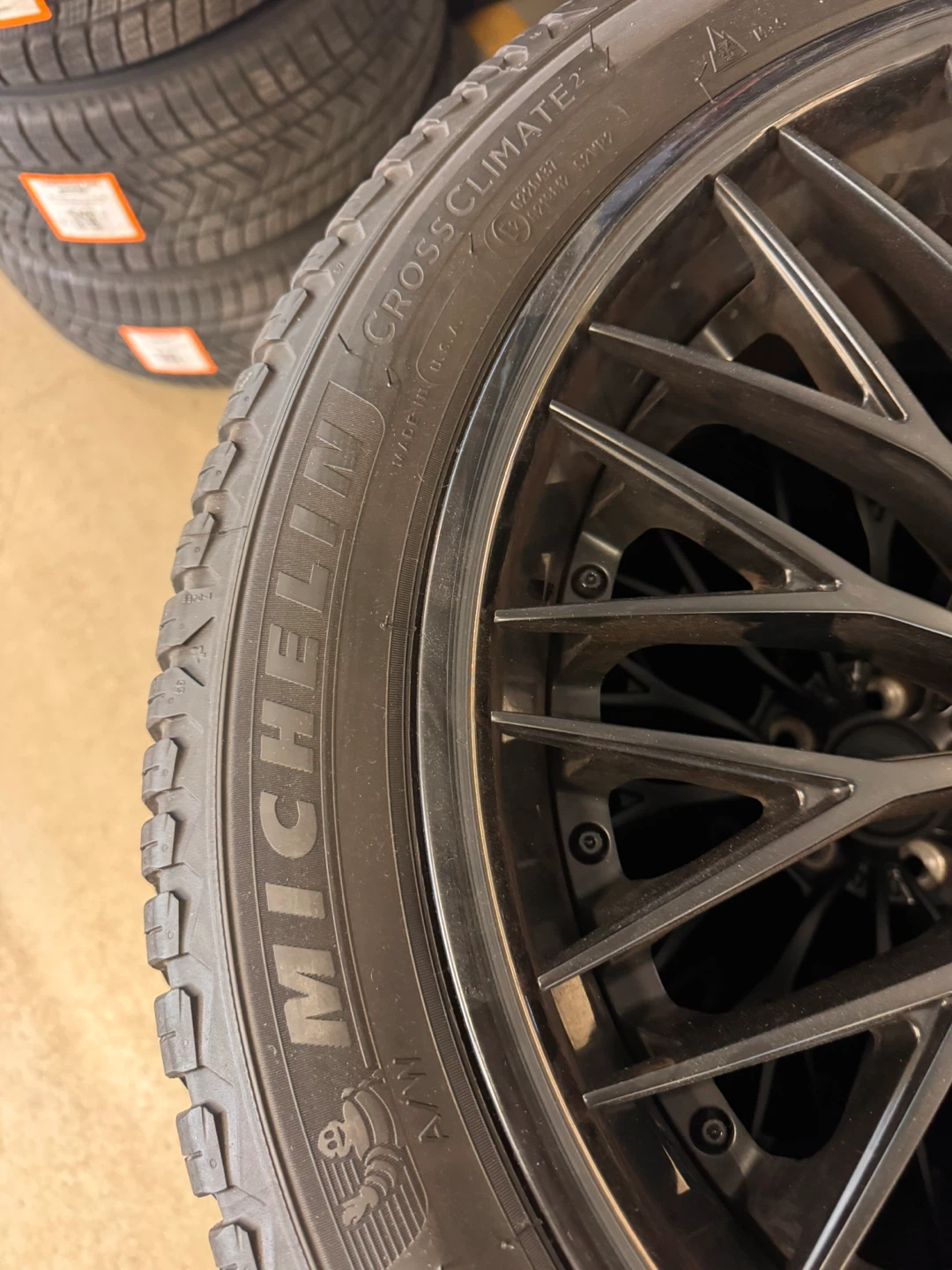 Michelin CrossClimate 2 All-Season Tires 255/45R20 - photo 5