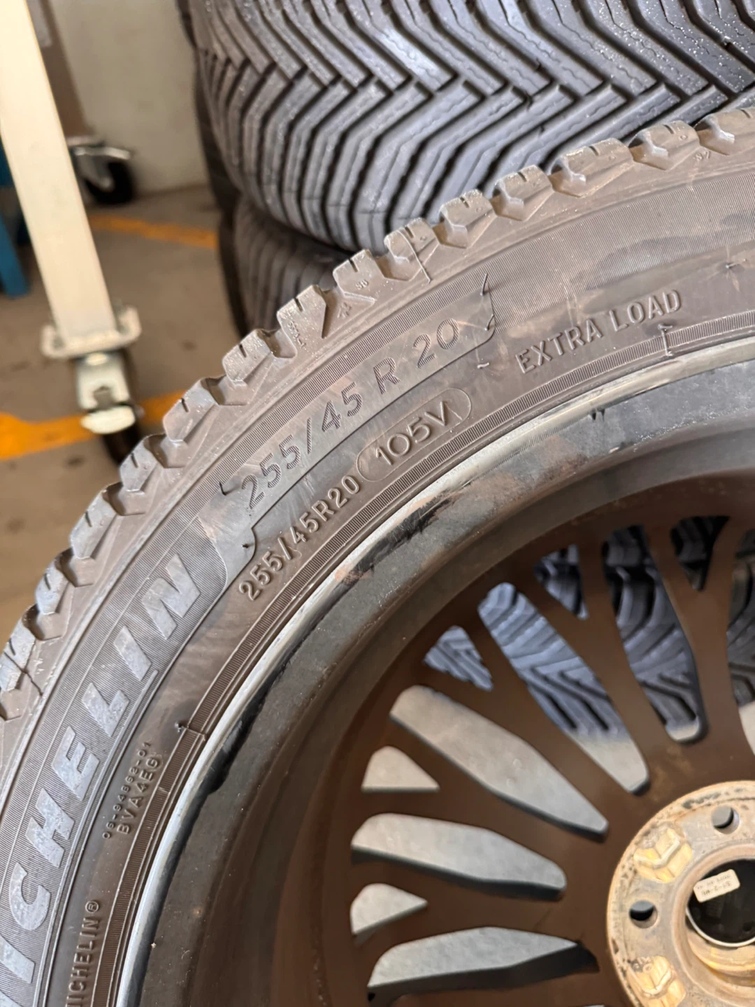 Michelin CrossClimate 2 All-Season Tires 255/45R20 - photo 4