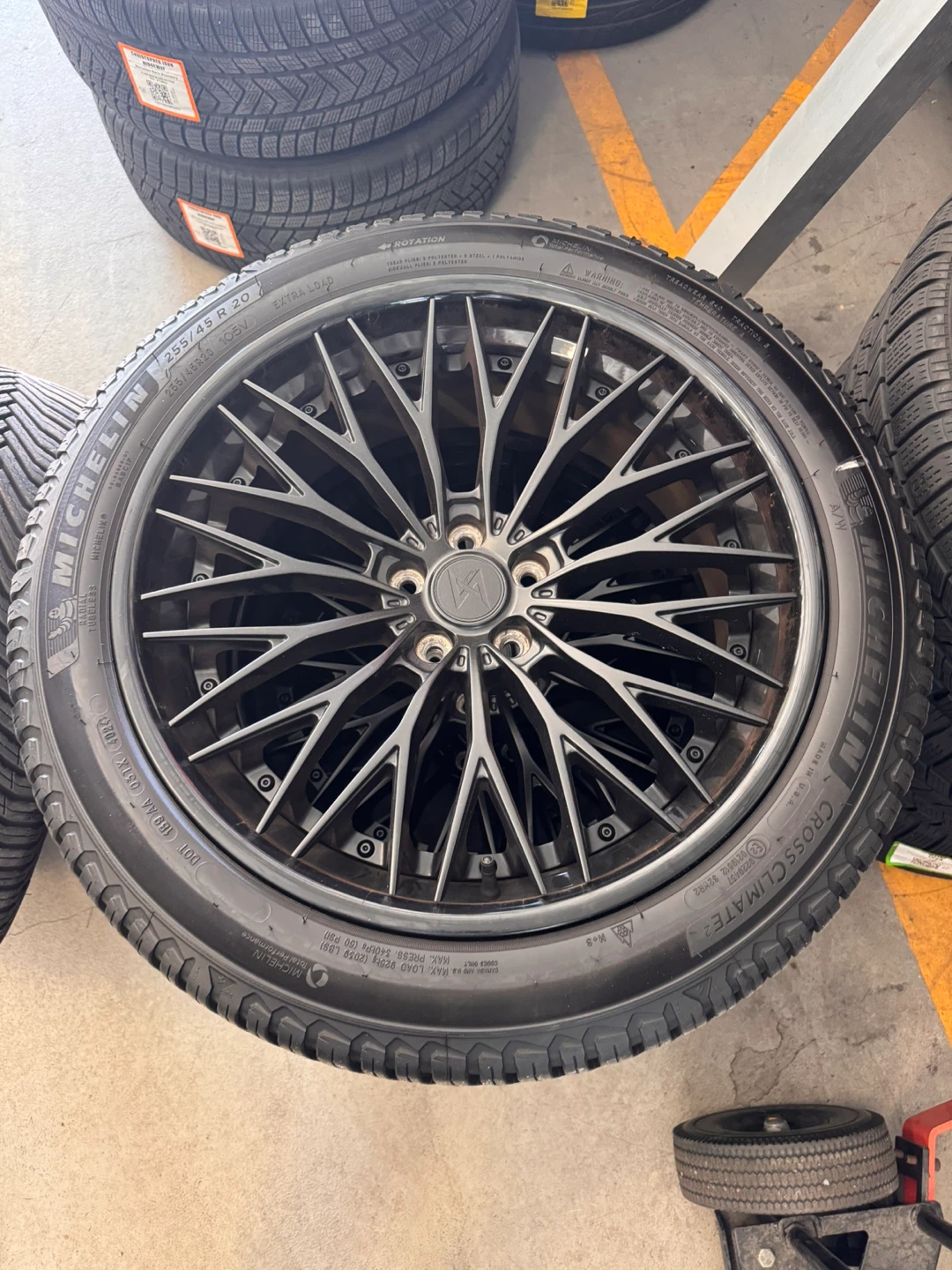 Michelin CrossClimate 2 All-Season Tires 255/45R20