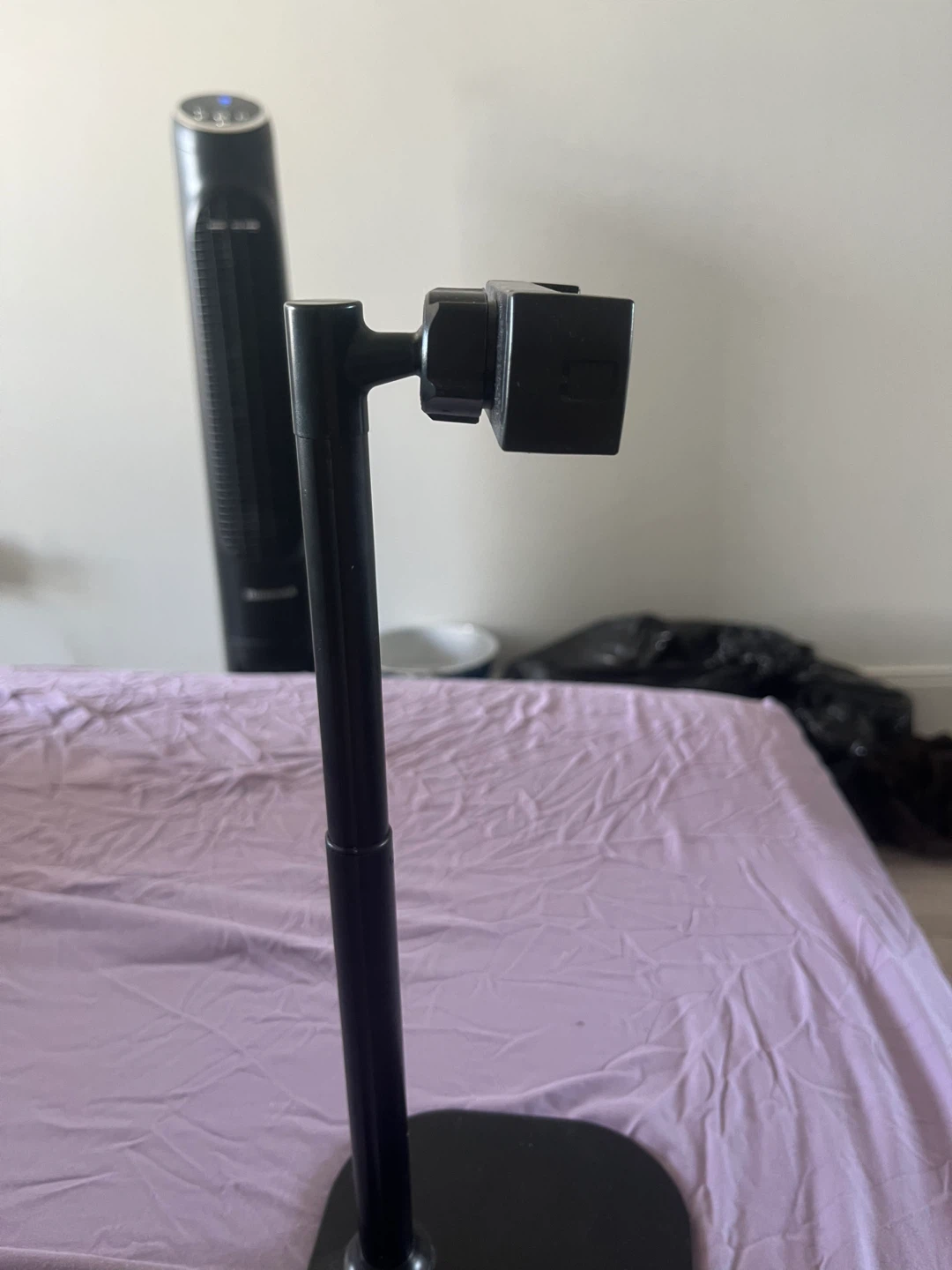 Black Phone Stand - photo 2