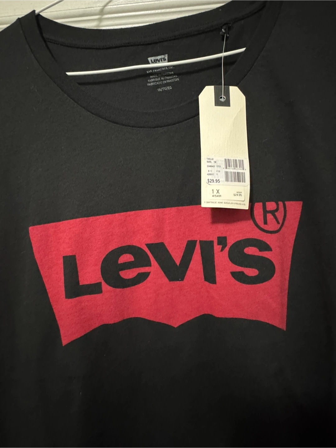 Levi's Black T-Shirt with Red Logo 1x - photo 3
