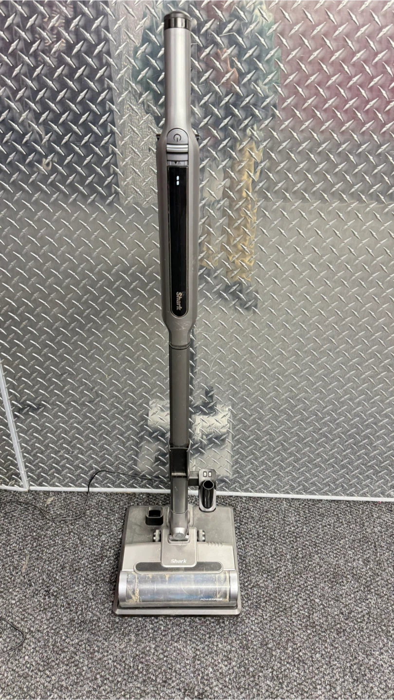 Shark Cordless Stick Vacuum Cleaner - photo 2