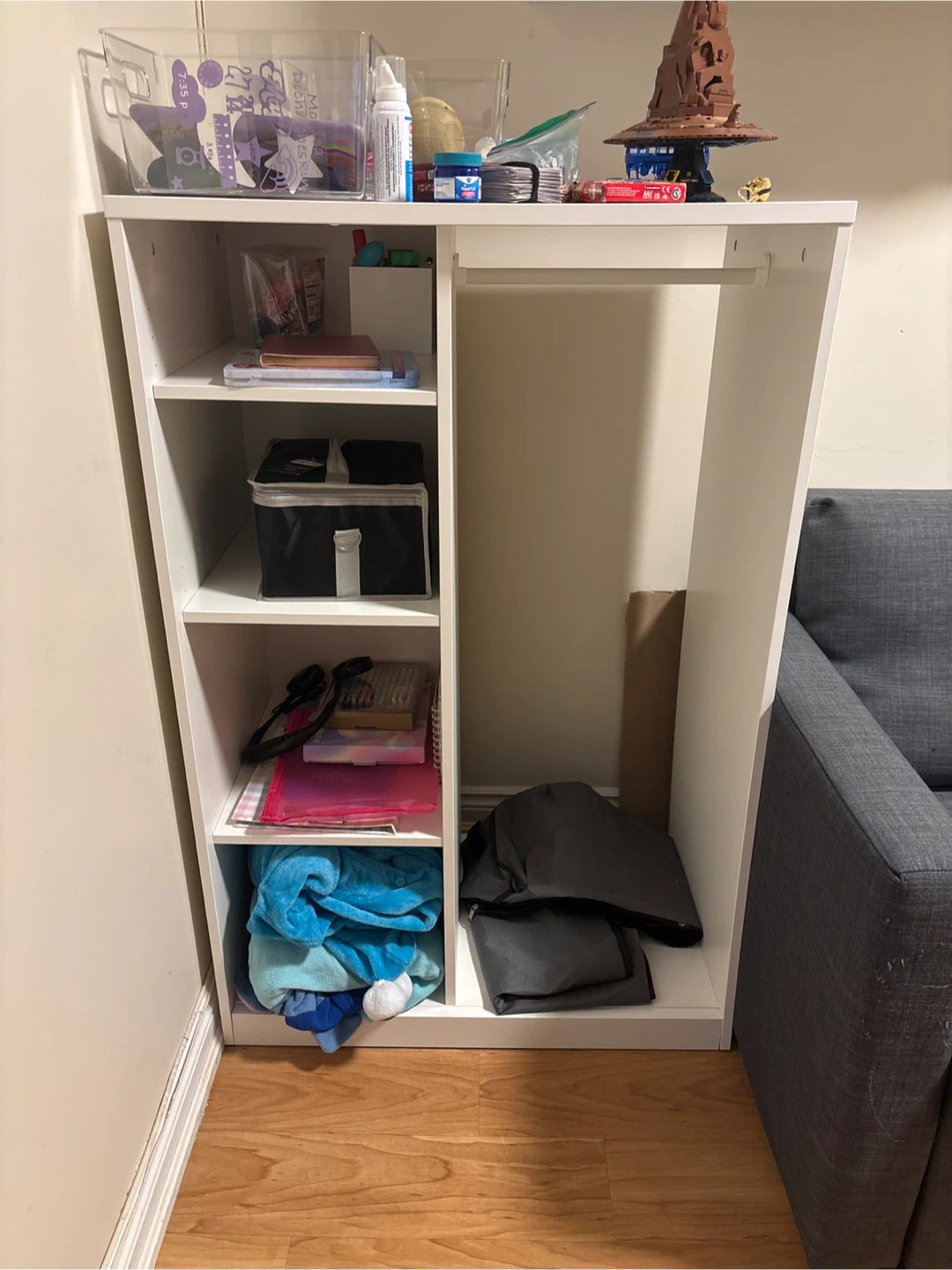 White IKEA SYVDE